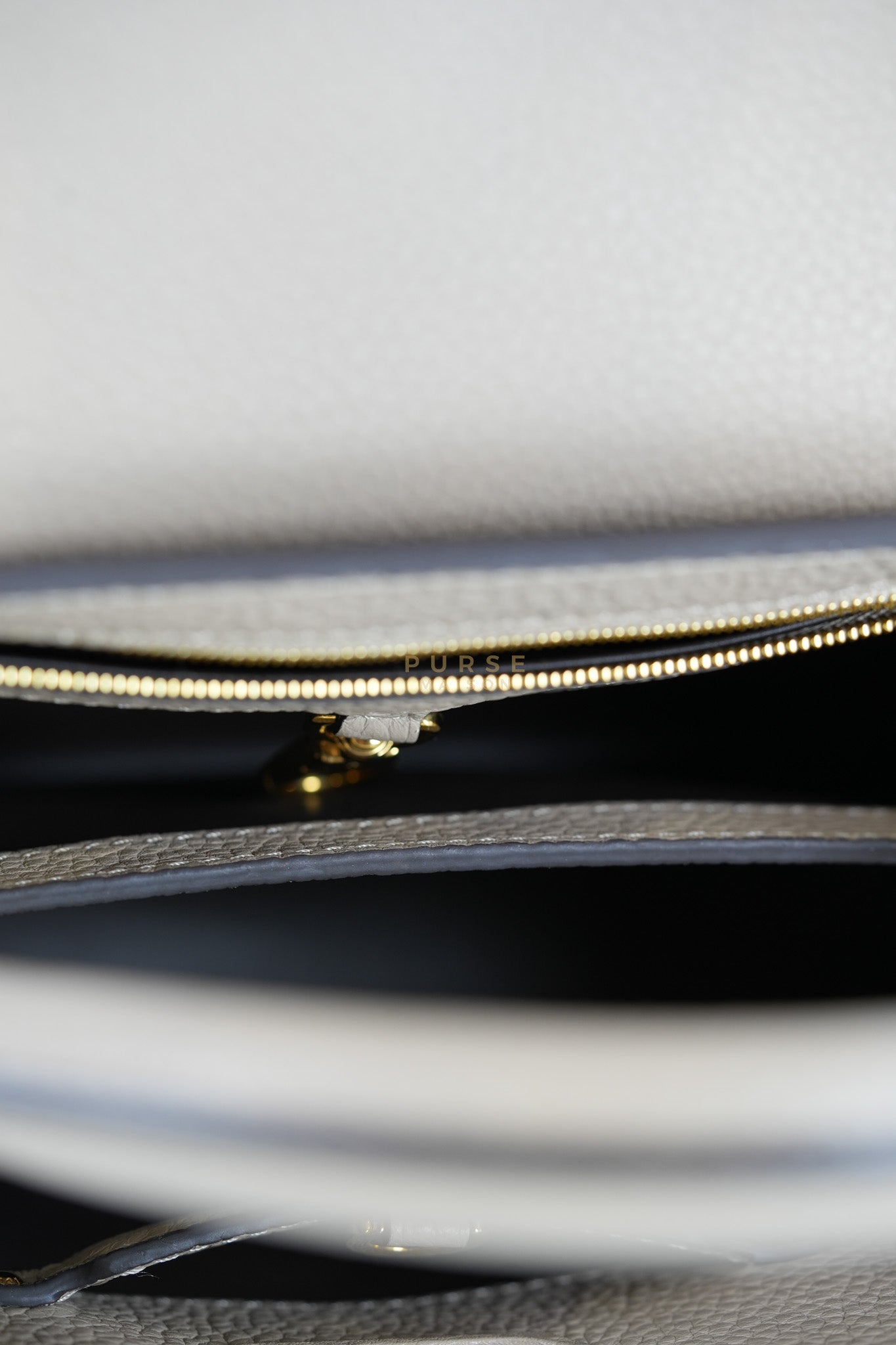Capucines BB in Galet Taurillon Calfskin Leather (Microchip) | Purse Maison Luxury Bags Shop