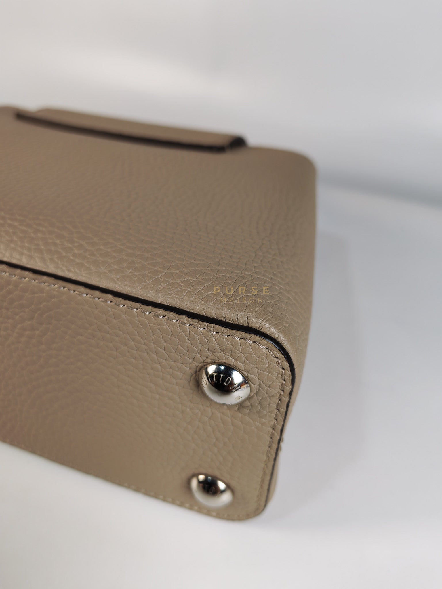 Capucines BB in Galet/Himalayan Top Handle Taurillon Leather | Purse Maison Luxury Bags Shop