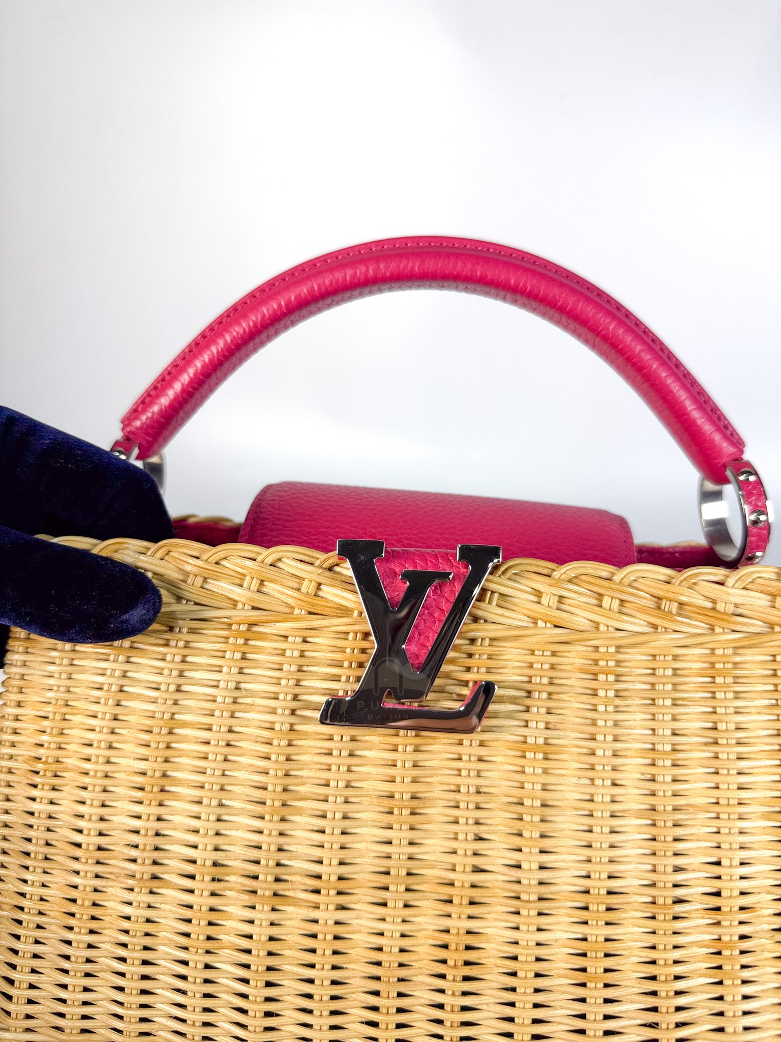 Capucines BB in Wicker Canvas and Pink Taurillon Calfskin Leather (Microchip) | Purse Maison Luxury Bags Shop