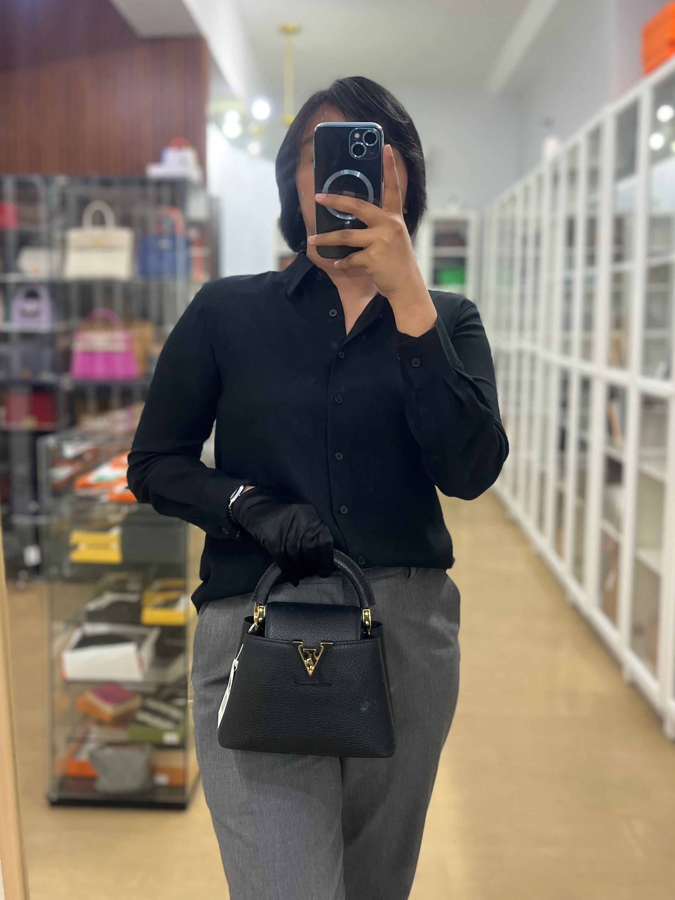 Capucines Mini Top Handle Black Taurillon Leather Bag (Microchip) | Purse Maison Luxury Bags Shop