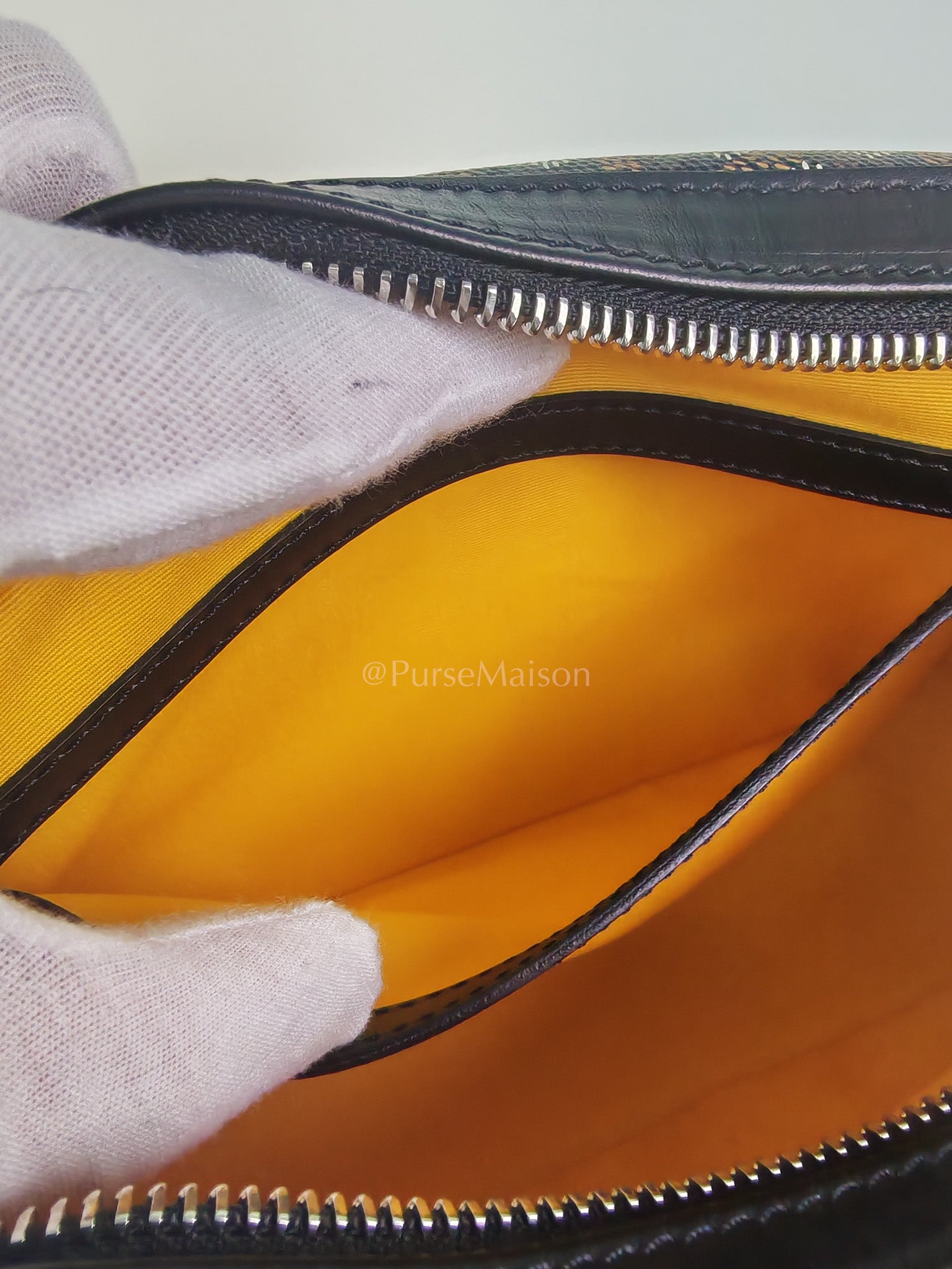 Capvert in Black/Noir Goyardine Canvas | Purse Maison Luxury Bags Shop