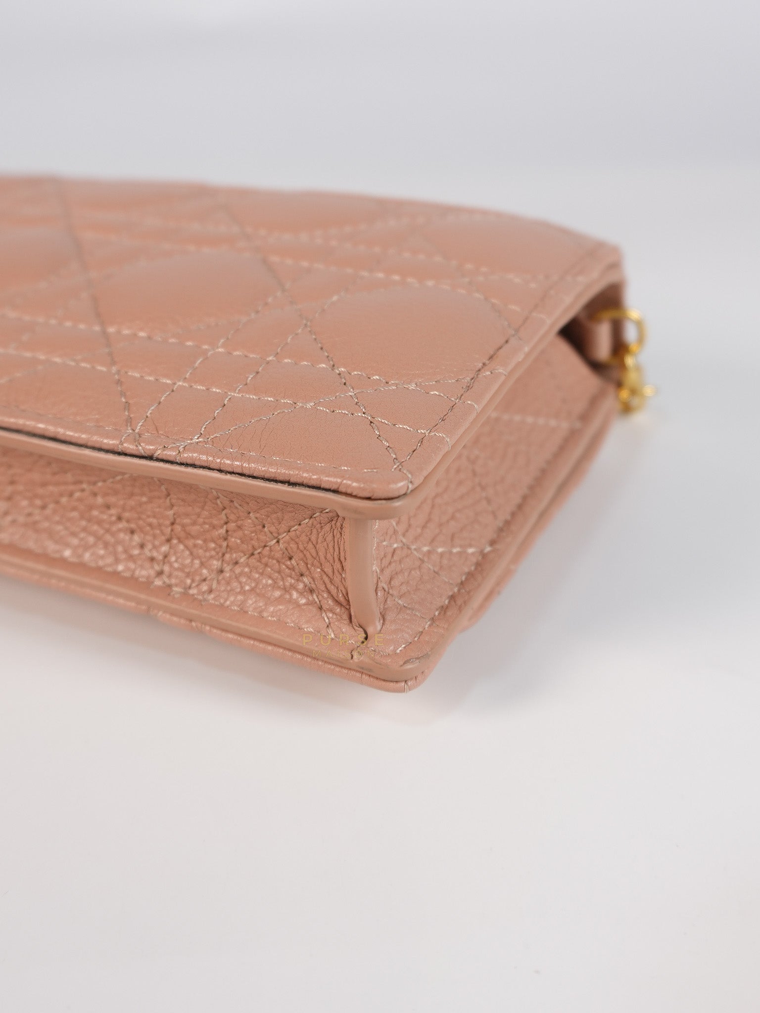 Caro Pouch with Chain in Rose des Vents Supple Cannage Calfskin Leather | Purse Maison Luxury Bags Shop
