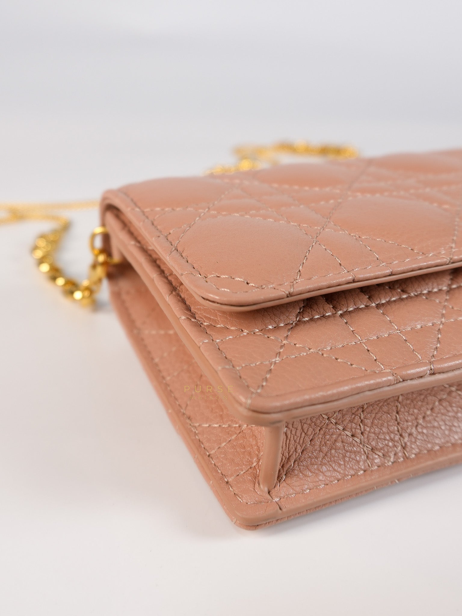 Caro Pouch with Chain in Rose des Vents Supple Cannage Calfskin Leather | Purse Maison Luxury Bags Shop