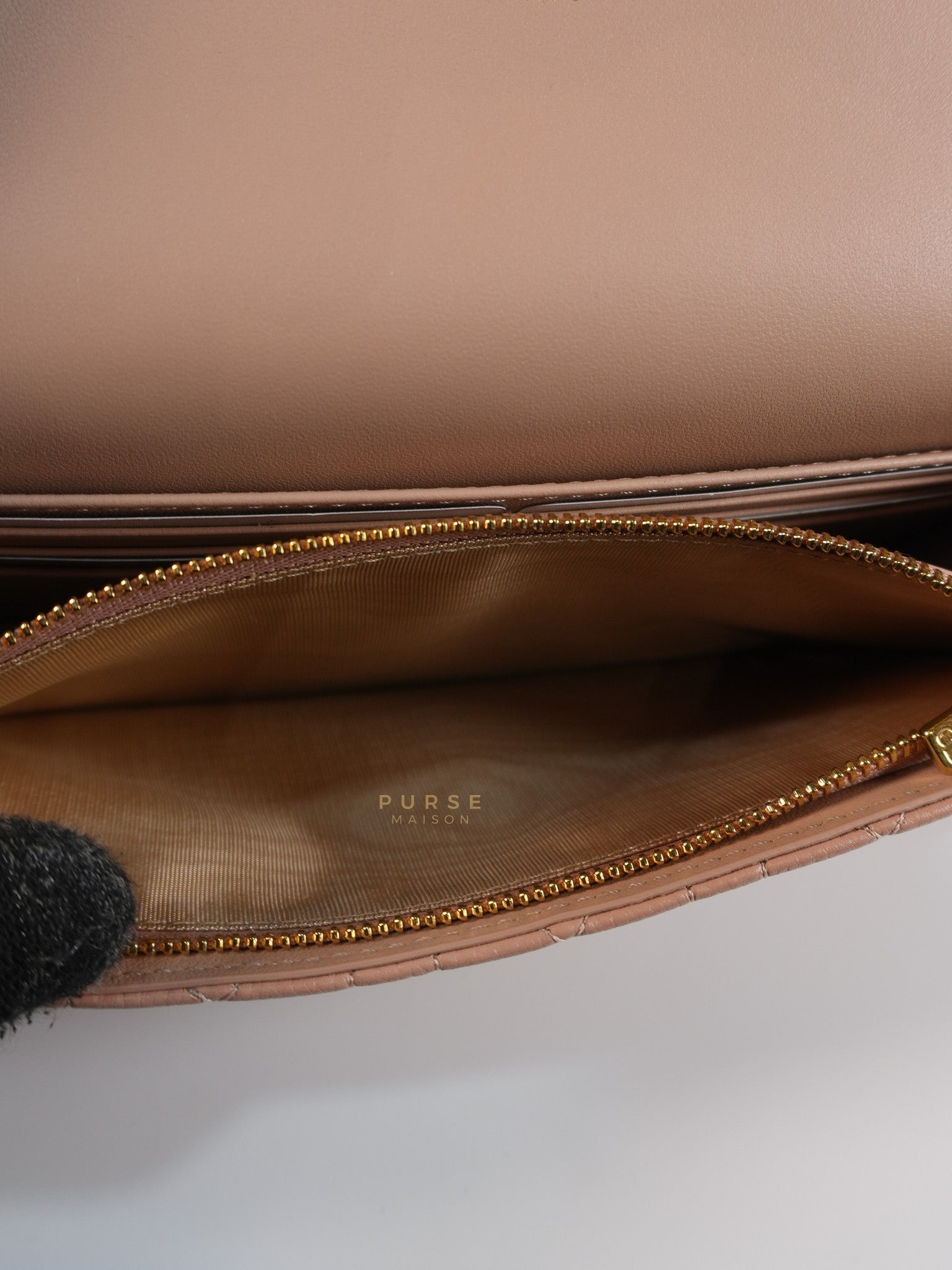 Caro Pouch with Chain in Rose des Vents Supple Cannage Calfskin Leather | Purse Maison Luxury Bags Shop