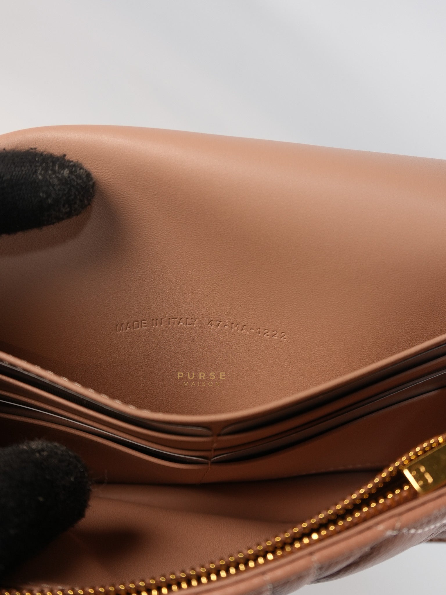 Caro Pouch with Chain in Rose des Vents Supple Cannage Calfskin Leather | Purse Maison Luxury Bags Shop