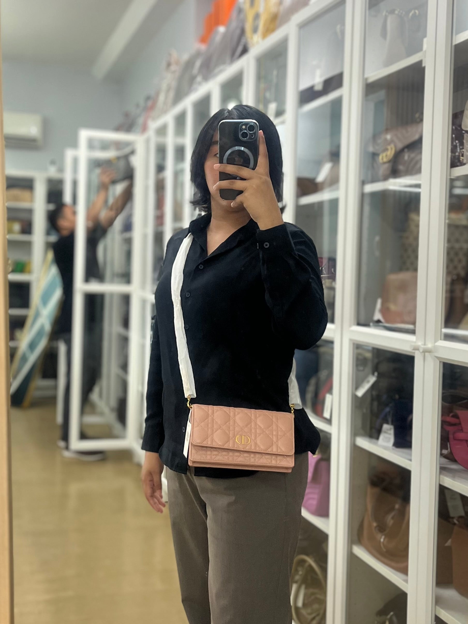 Caro Pouch with Chain in Rose des Vents Supple Cannage Calfskin Leather | Purse Maison Luxury Bags Shop