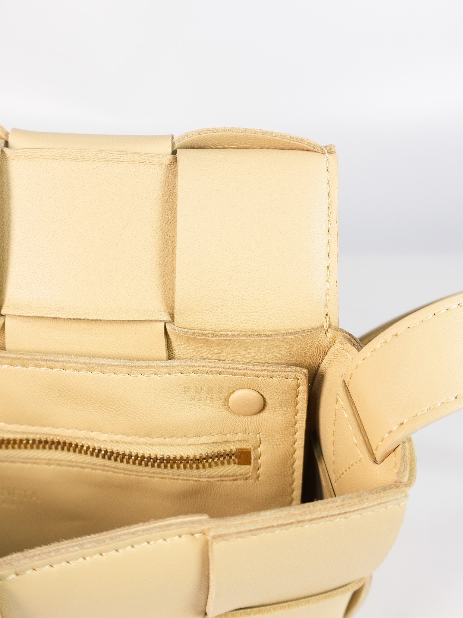 Casette Small Intrecciato Macaroon Leather Crossbody Bag | Purse Maison Luxury Bags Shop