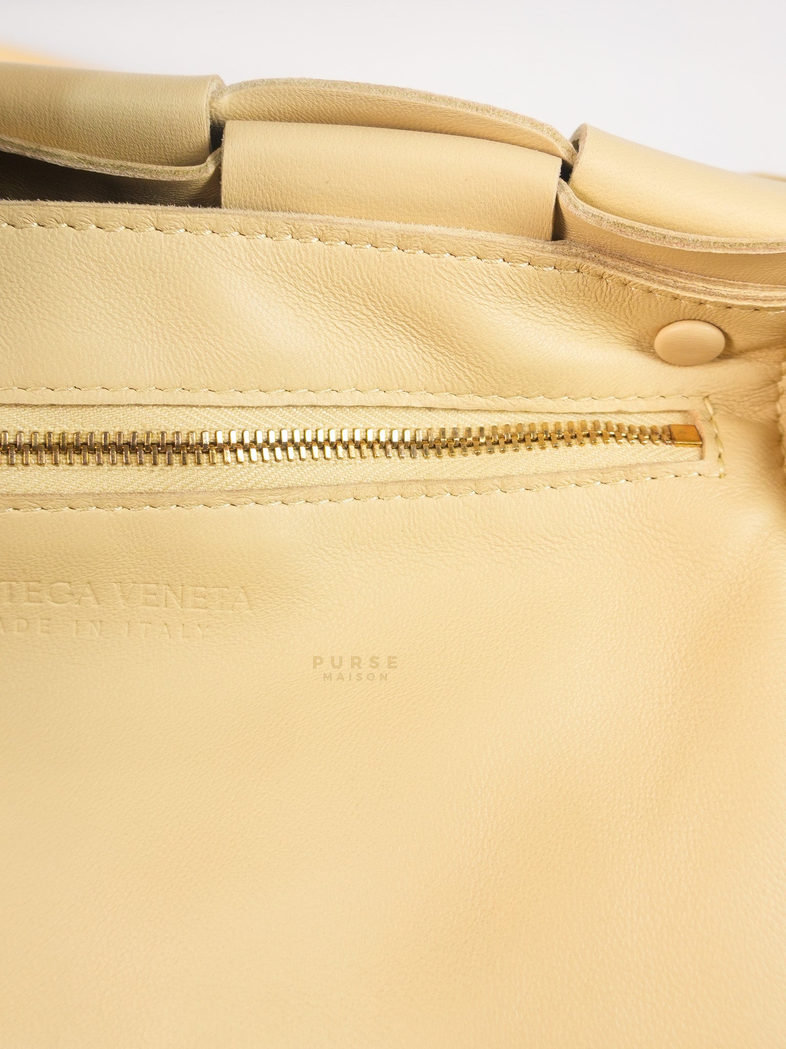 Casette Small Intrecciato Macaroon Leather Crossbody Bag | Purse Maison Luxury Bags Shop