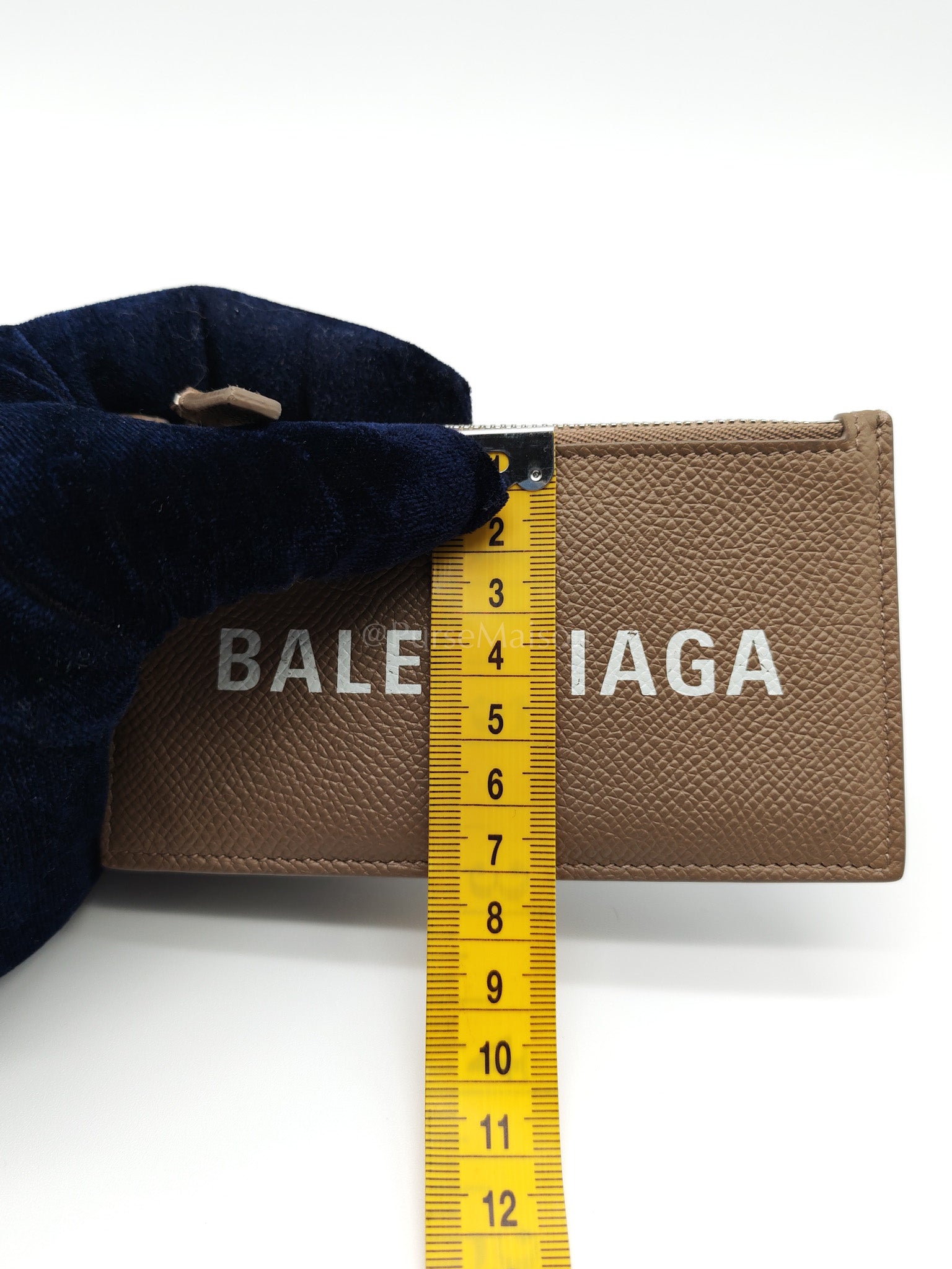 Cash Card Holder and Lanyard in Grained Calfskin Leather | Purse Maison Luxury Bags Shop