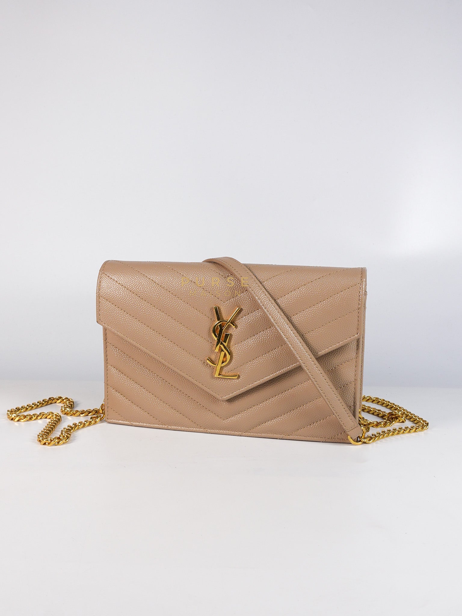 Cassandre Wallet On Chain in Dark Beige Grain de Poudre Leather & Gold Hardware | Purse Maison Luxury Bags Shop