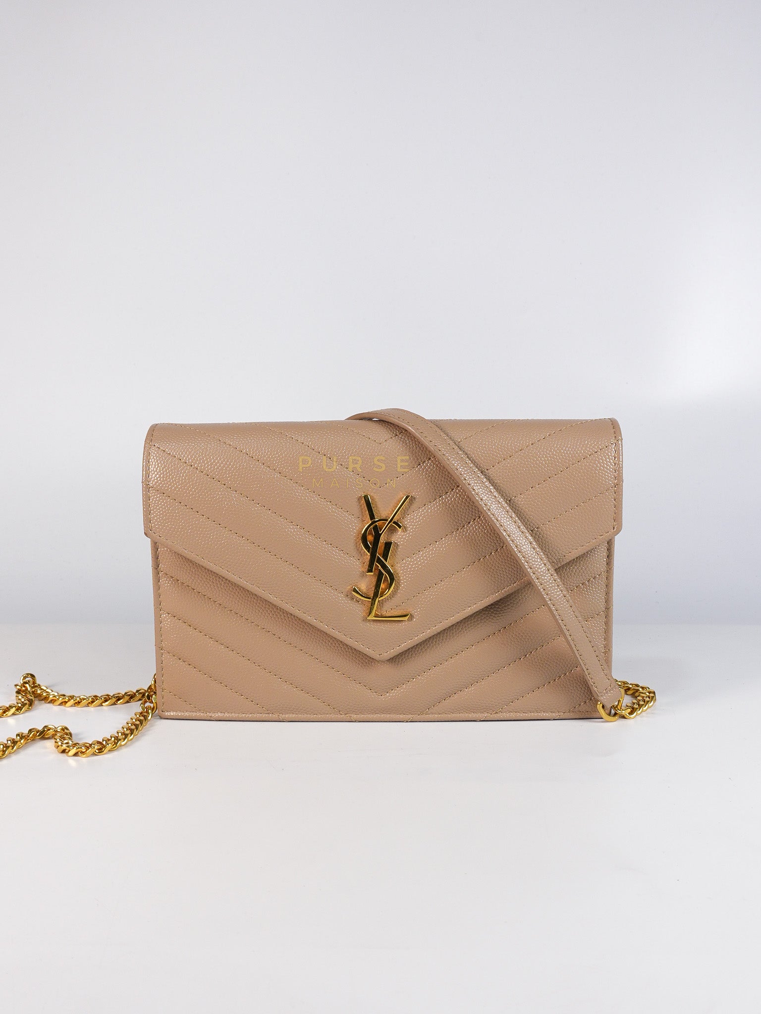 Cassandre Wallet On Chain in Dark Beige Grain de Poudre Leather & Gold Hardware | Purse Maison Luxury Bags Shop