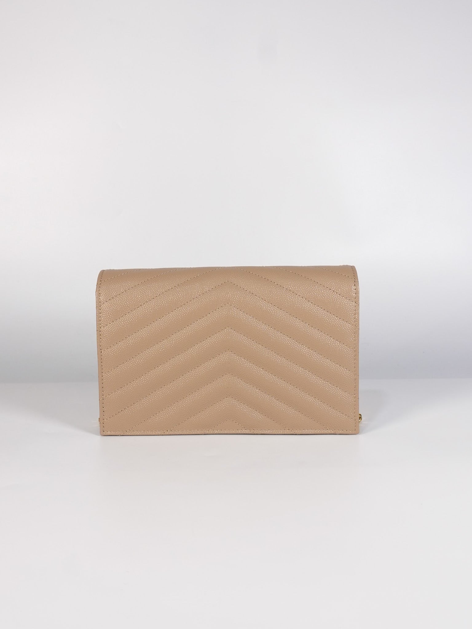 Cassandre Wallet on Chain (WOC) in Beige Grained Calfskin Leather | Purse Maison Luxury Bags Shop