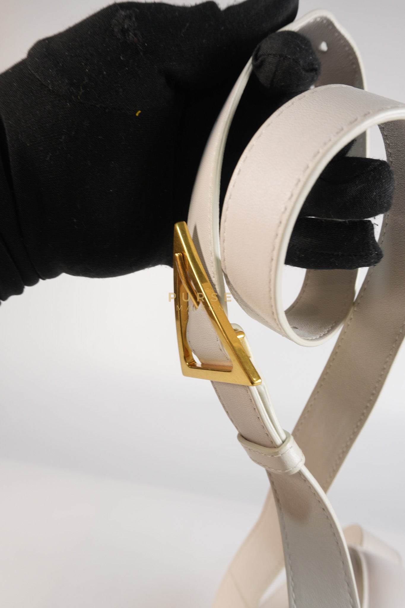 Cassette Padded in Off-white Intrecciato Leather Crossbody Bag | Purse Maison Luxury Bags Shop