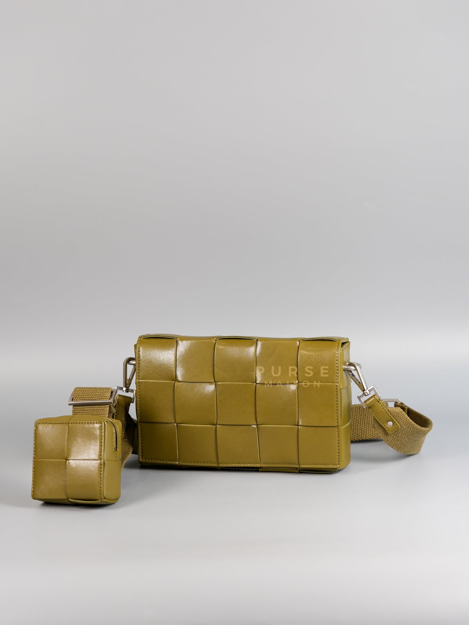 Cassette with Versatile Strap in Mud Intrecciato Bag | Purse Maison Luxury Bags Shop