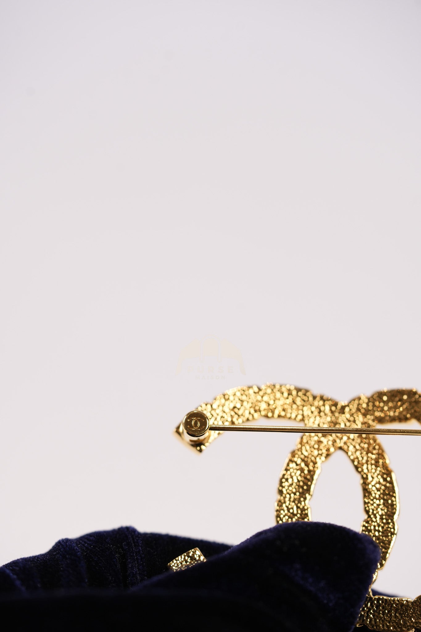 CC Gold Tone Brooch | Purse Maison Luxury Bags Shop