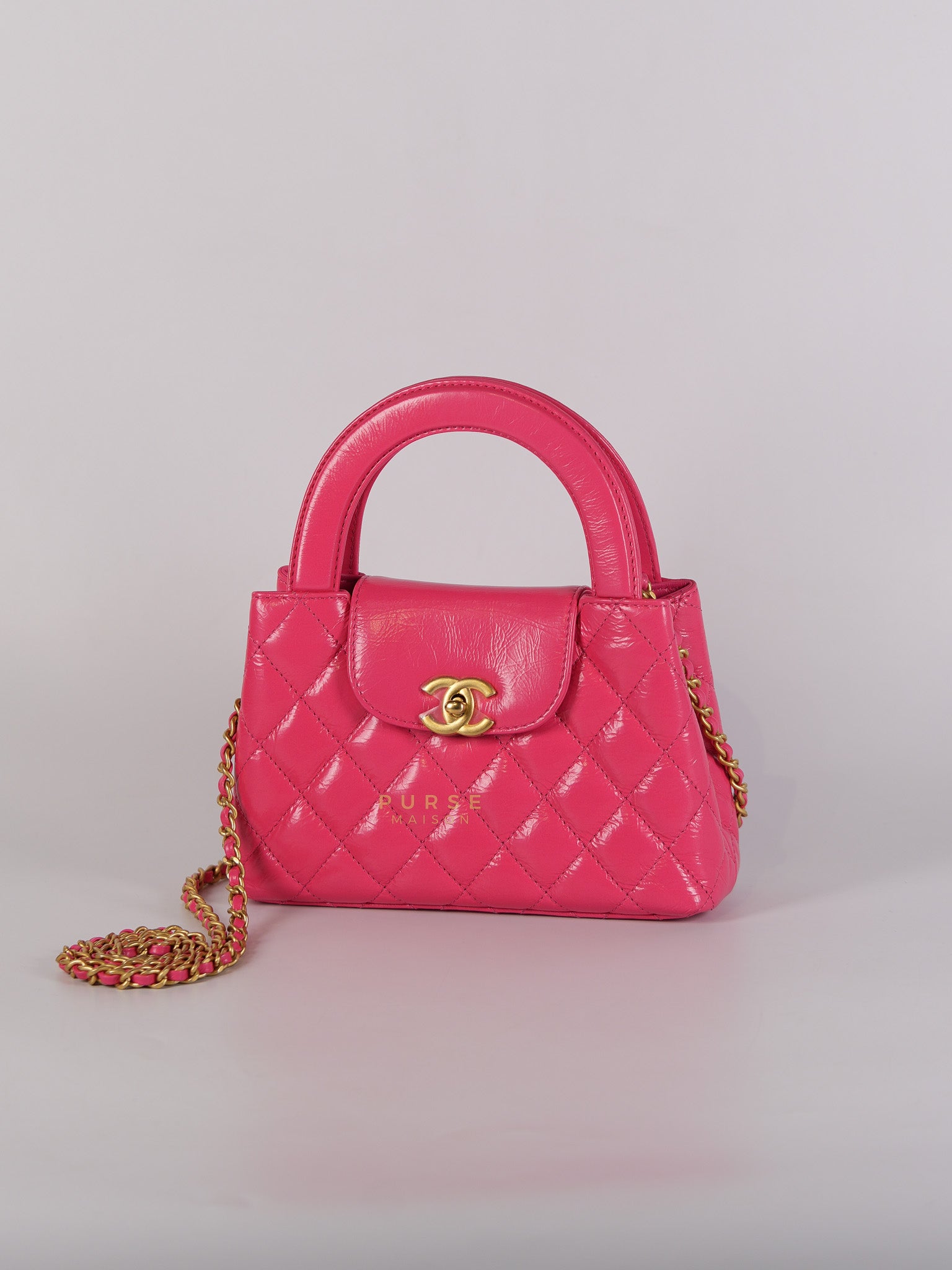 CC Kelly Small Fuchsia Shiny Calfskin Leather and Aged Gold Hardware (Microchip) | Purse Maison Luxury Bags Shop