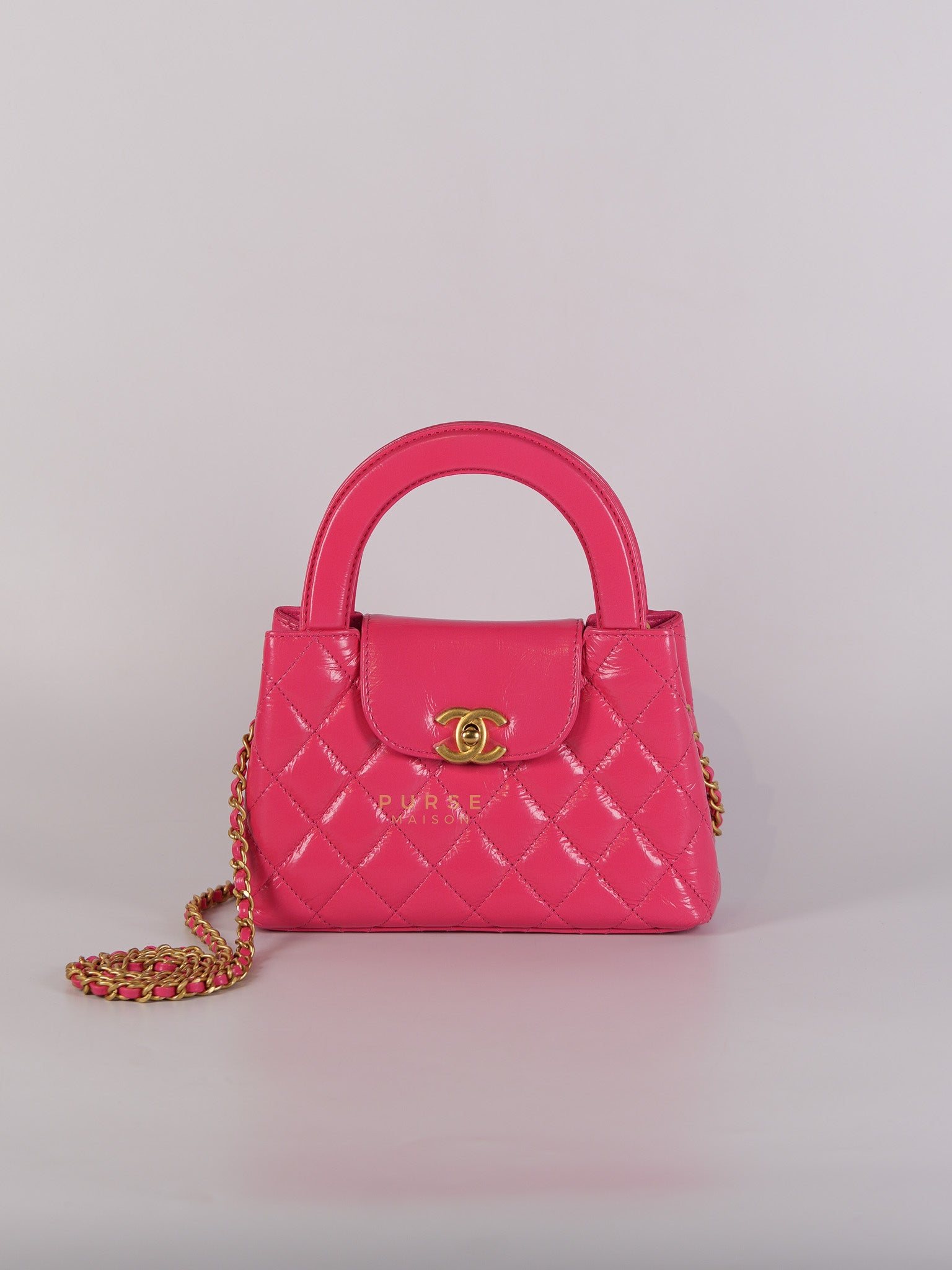 CC Kelly Small Fuchsia Shiny Calfskin Leather and Aged Gold Hardware (Microchip) | Purse Maison Luxury Bags Shop