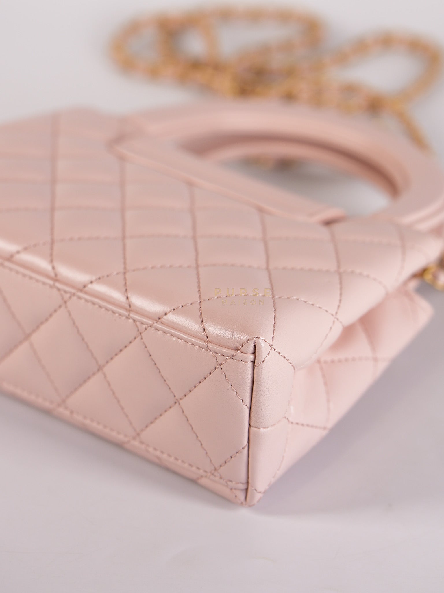 CC Kelly Small in Sakura Pink Shinny Calfskin Leather and Aged Gold Hardware (Microchip) | Purse Maison Luxury Bags Shop