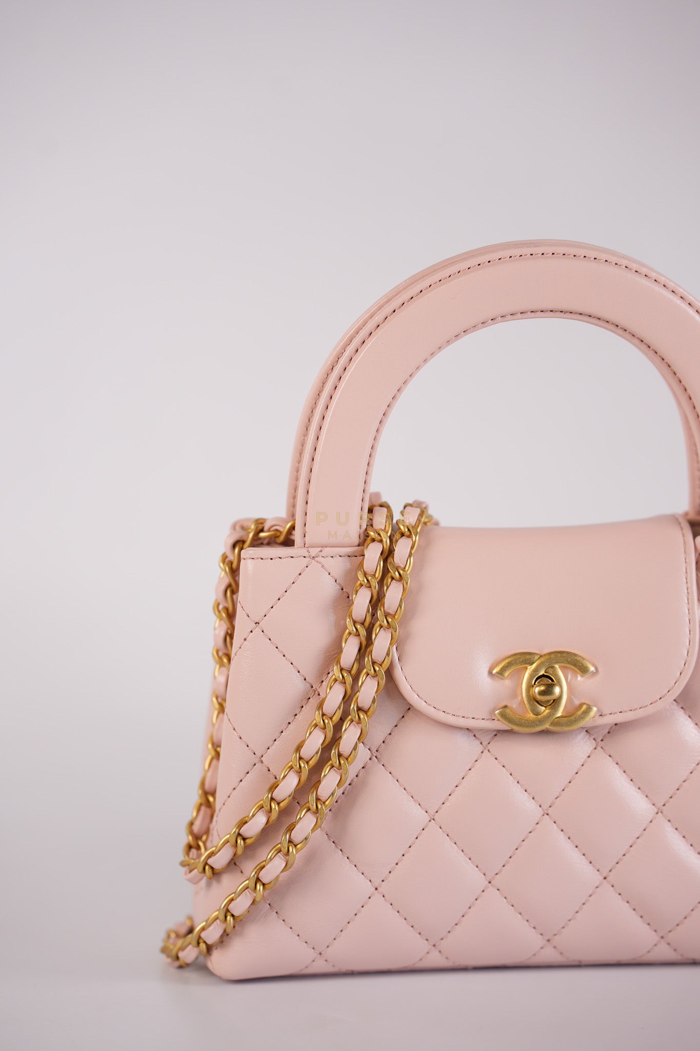 CC Kelly Small in Sakura Pink Shinny Calfskin Leather and Aged Gold Hardware (Microchip) | Purse Maison Luxury Bags Shop