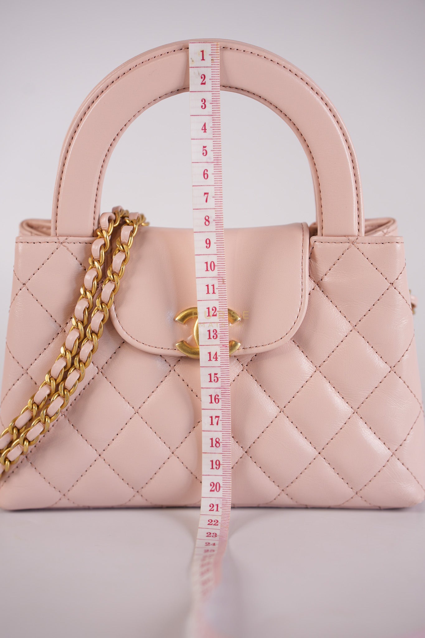 CC Kelly Small in Sakura Pink Shinny Calfskin Leather and Aged Gold Hardware (Microchip) | Purse Maison Luxury Bags Shop