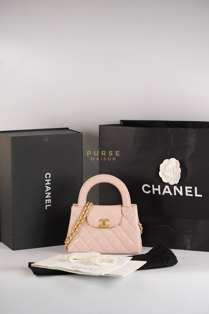 CC Kelly Small in Light Shinny Calfskin Leather and Aged Gold Hardware (Microchip) | Purse Maison Luxury Bags Shop