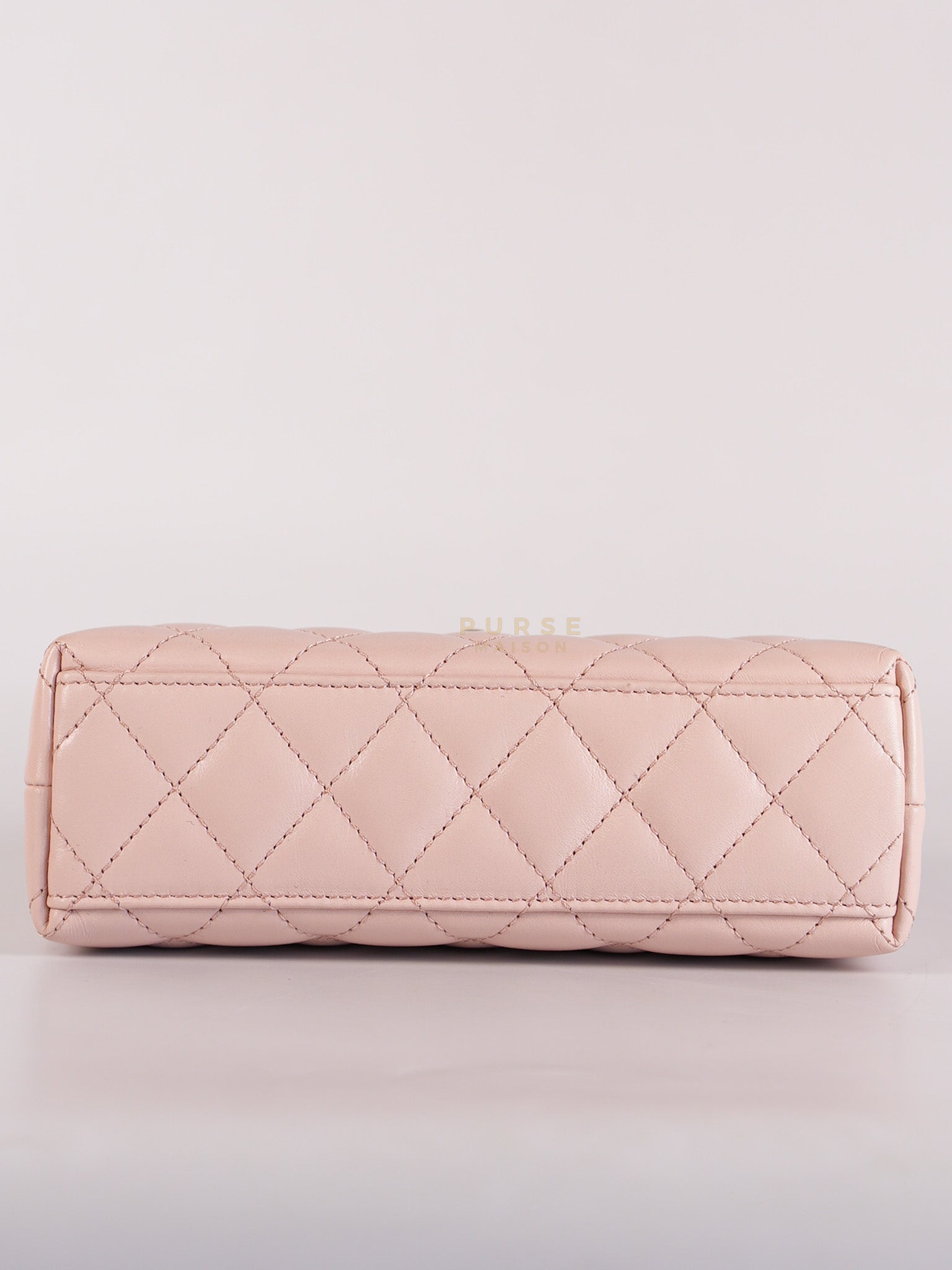 CC Kelly Small in Sakura Pink Shinny Calfskin Leather and Aged Gold Hardware (Microchip) | Purse Maison Luxury Bags Shop