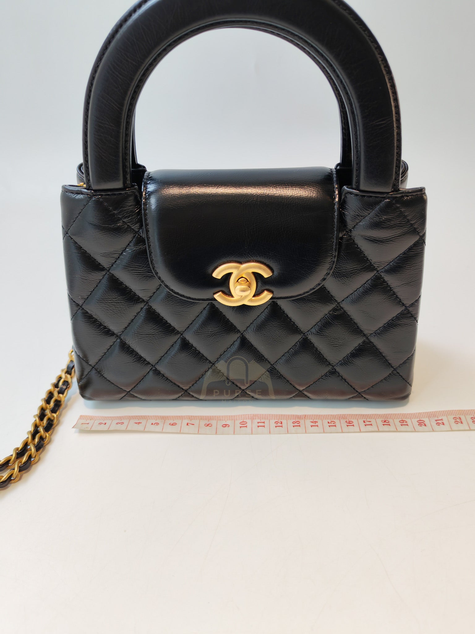 CC Kelly Small Shopping Bag Black Calfskin and Aged Gold Hardware (Microchip) | Purse Maison Luxury Bags Shop