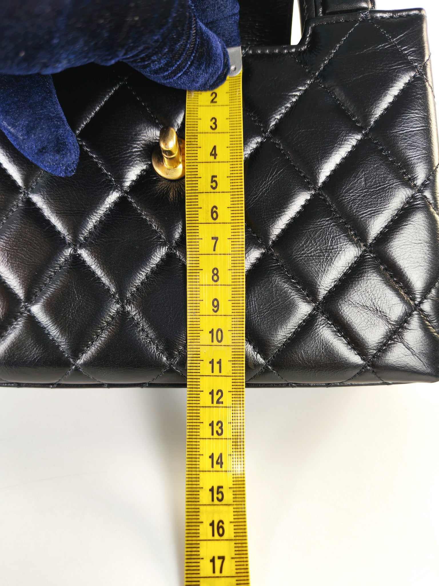 CC Kelly Small Shopping Bag Black Calfskin and Aged Gold Hardware(Microchip) | Purse Maison Luxury Bags Shop