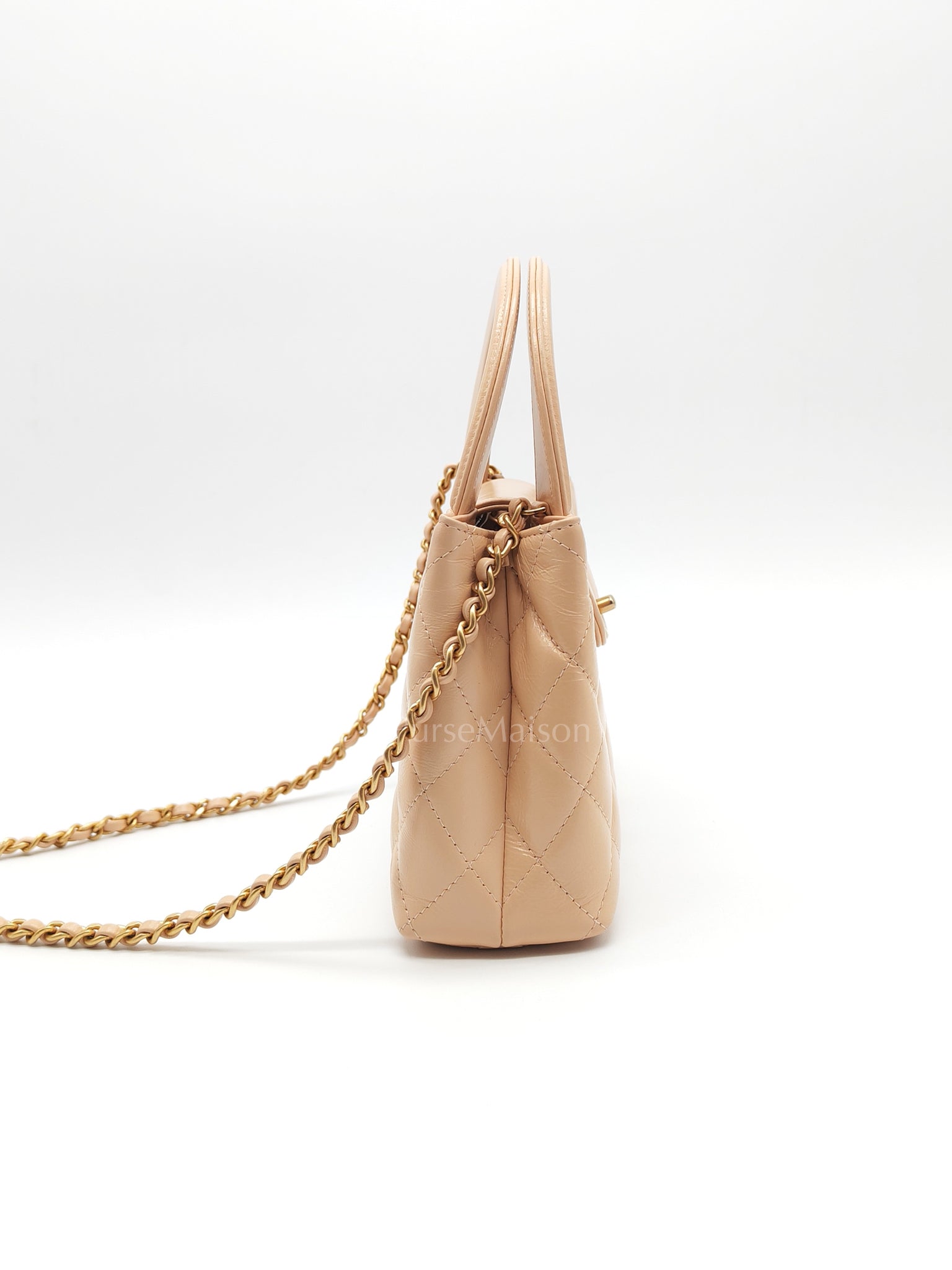 CC Kelly Shopping Bag in Beige Calfskin Leather and Aged Gold Hardware (Microchip) | Purse Maison Luxury Bags Shop