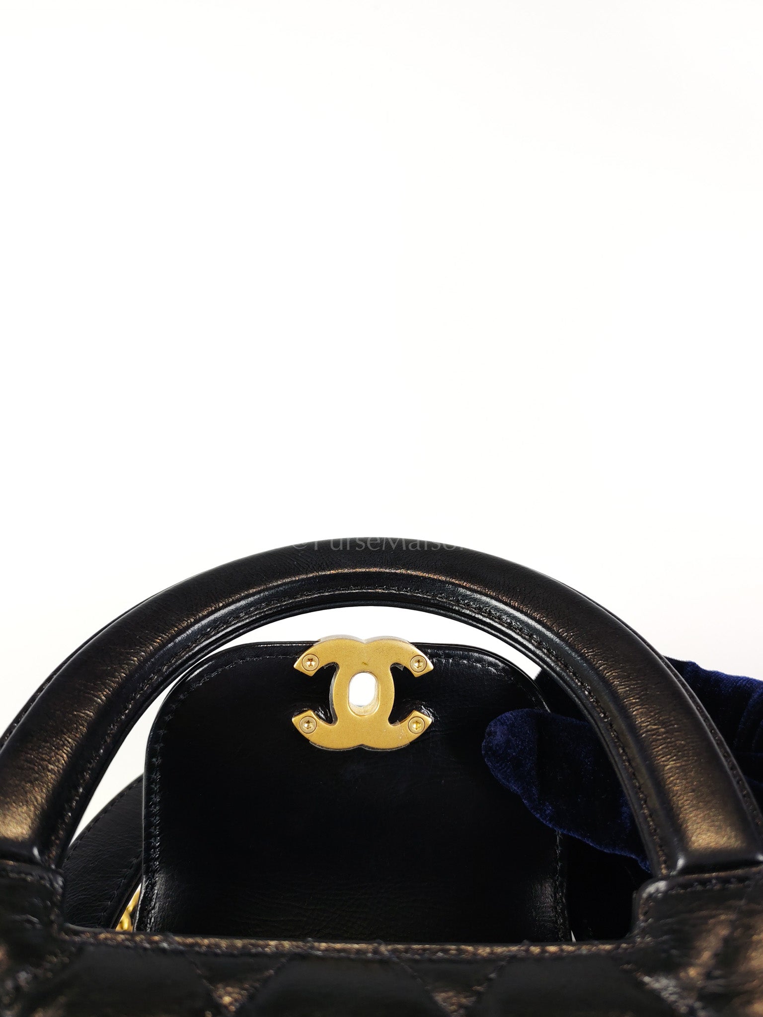CC Kelly Small Shopping Bag in Black Calfskin and Aged Gold Hardware(Microchip) | Purse Maison Luxury Bags Shop