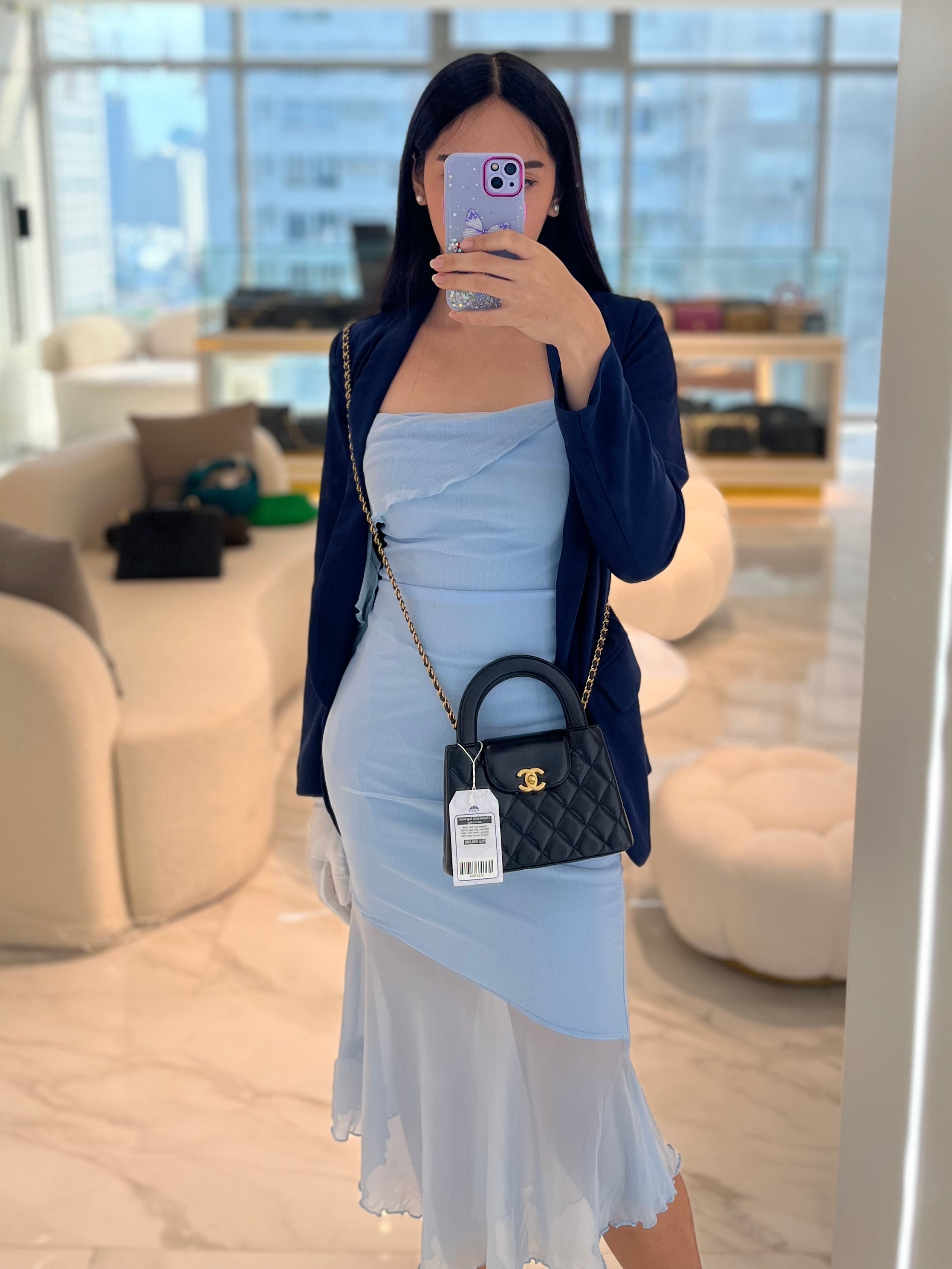 CC Kelly Small Shopping Bag Black Calfskin and Aged Gold Hardware (Microchip) | Purse Maison Luxury Bags Shop