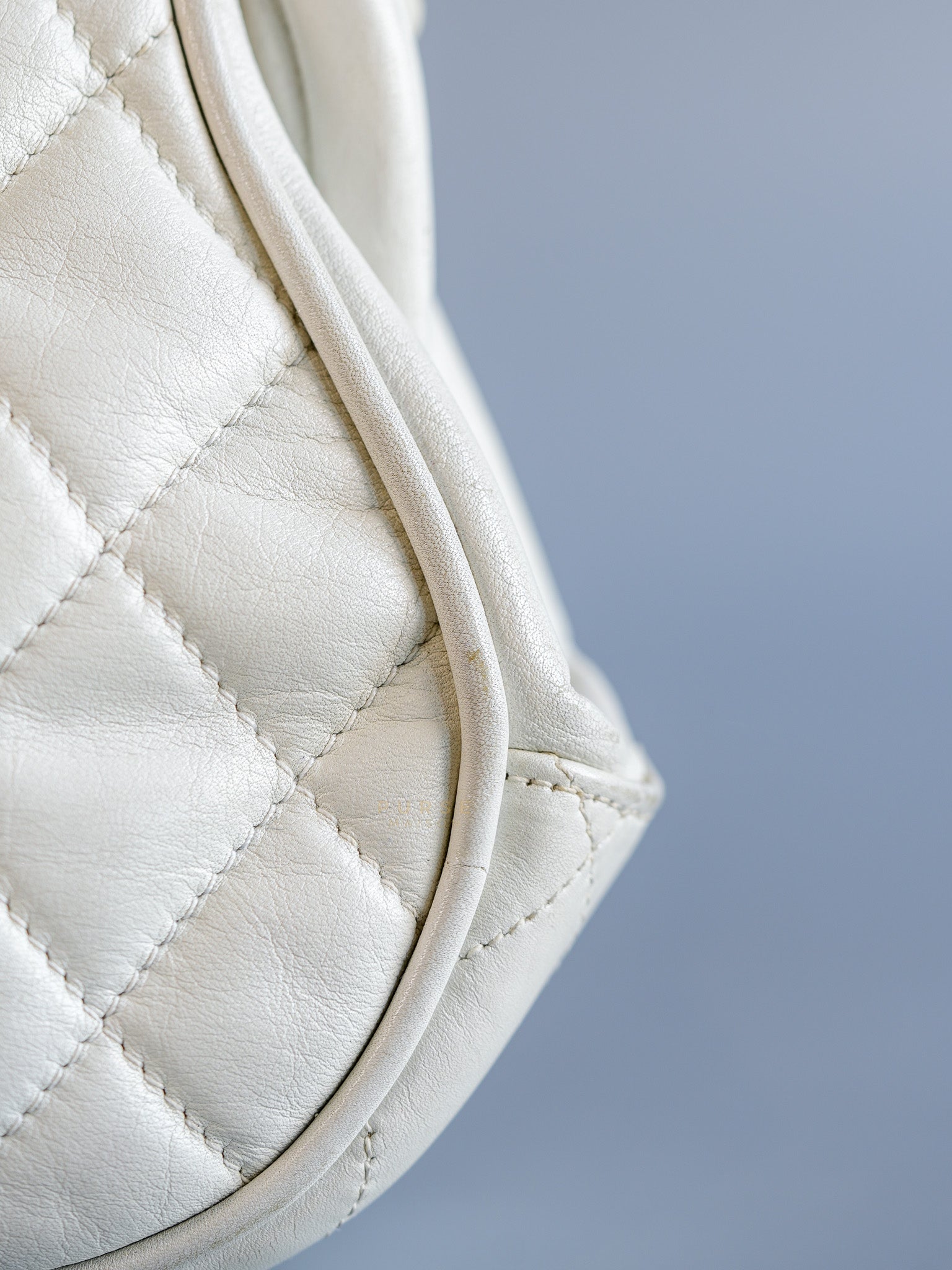 CC Kiss Lock White Lambskin Quilted Evening Clutch Series 0 | Purse Maison Luxury Bags Shop