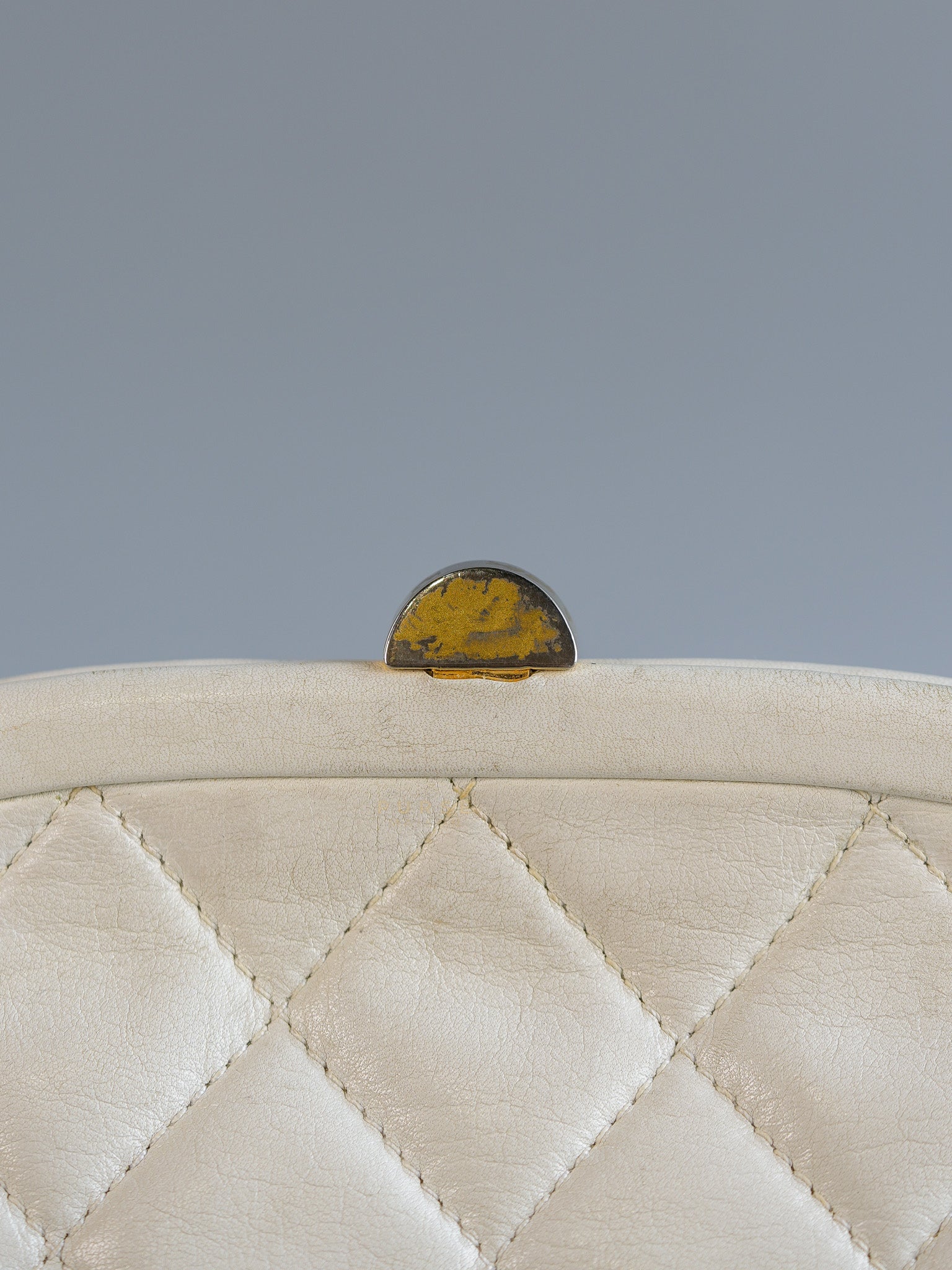 CC Kiss Lock White Lambskin Quilted Evening Clutch Series 0 | Purse Maison Luxury Bags Shop