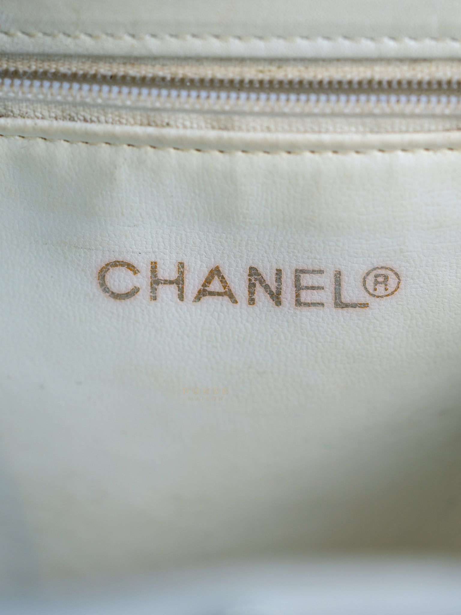 CC Kiss Lock White Lambskin Quilted Evening Clutch Series 0 | Purse Maison Luxury Bags Shop