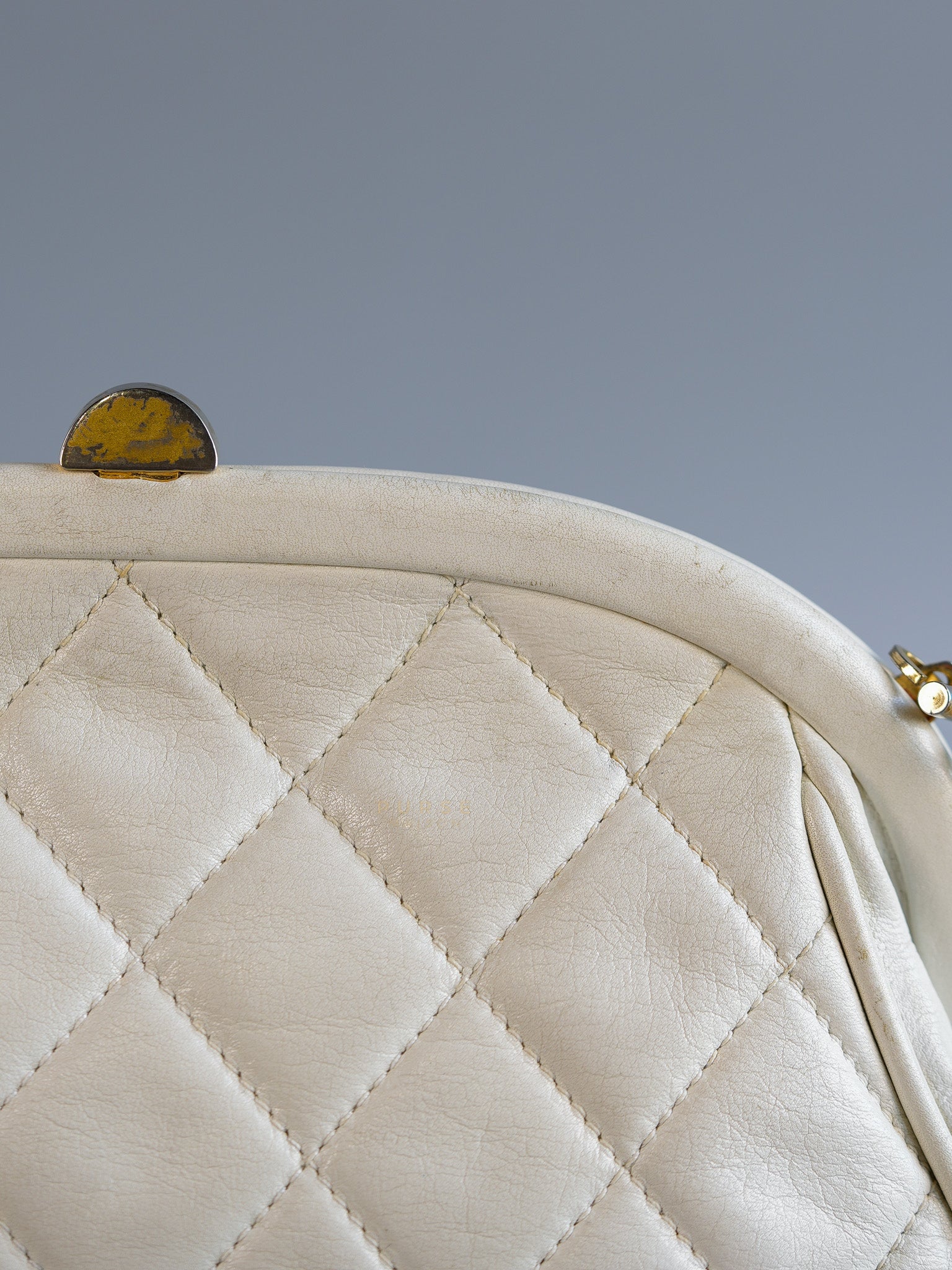 CC Kiss Lock White Lambskin Quilted Evening Clutch Series 0 | Purse Maison Luxury Bags Shop