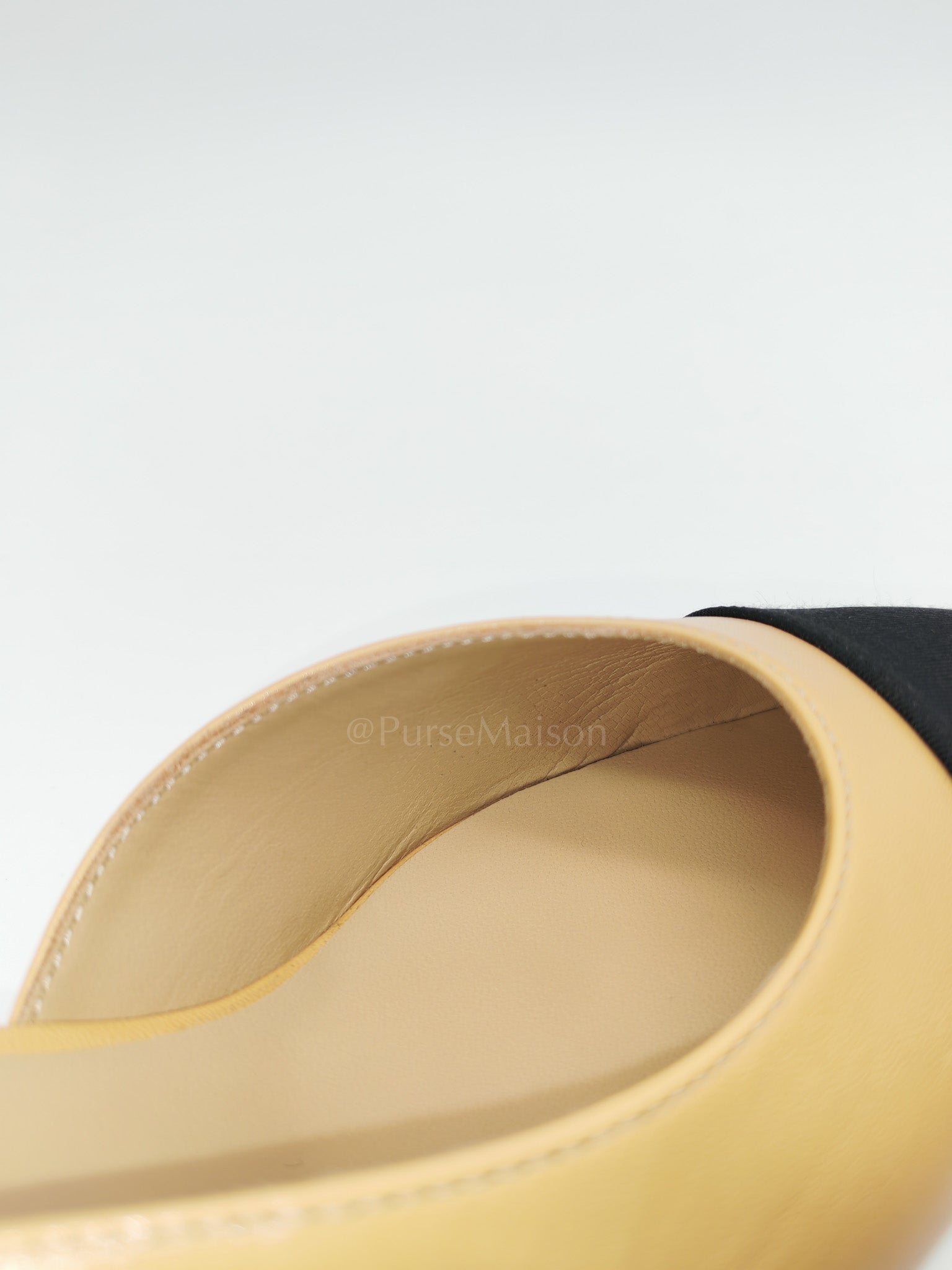 CC Slingback Pumps in Beige Lambskin Leather & Black Cap Toe Canvas Size 37 EU(23.5 cm) | Purse Maison Luxury Bags Shop