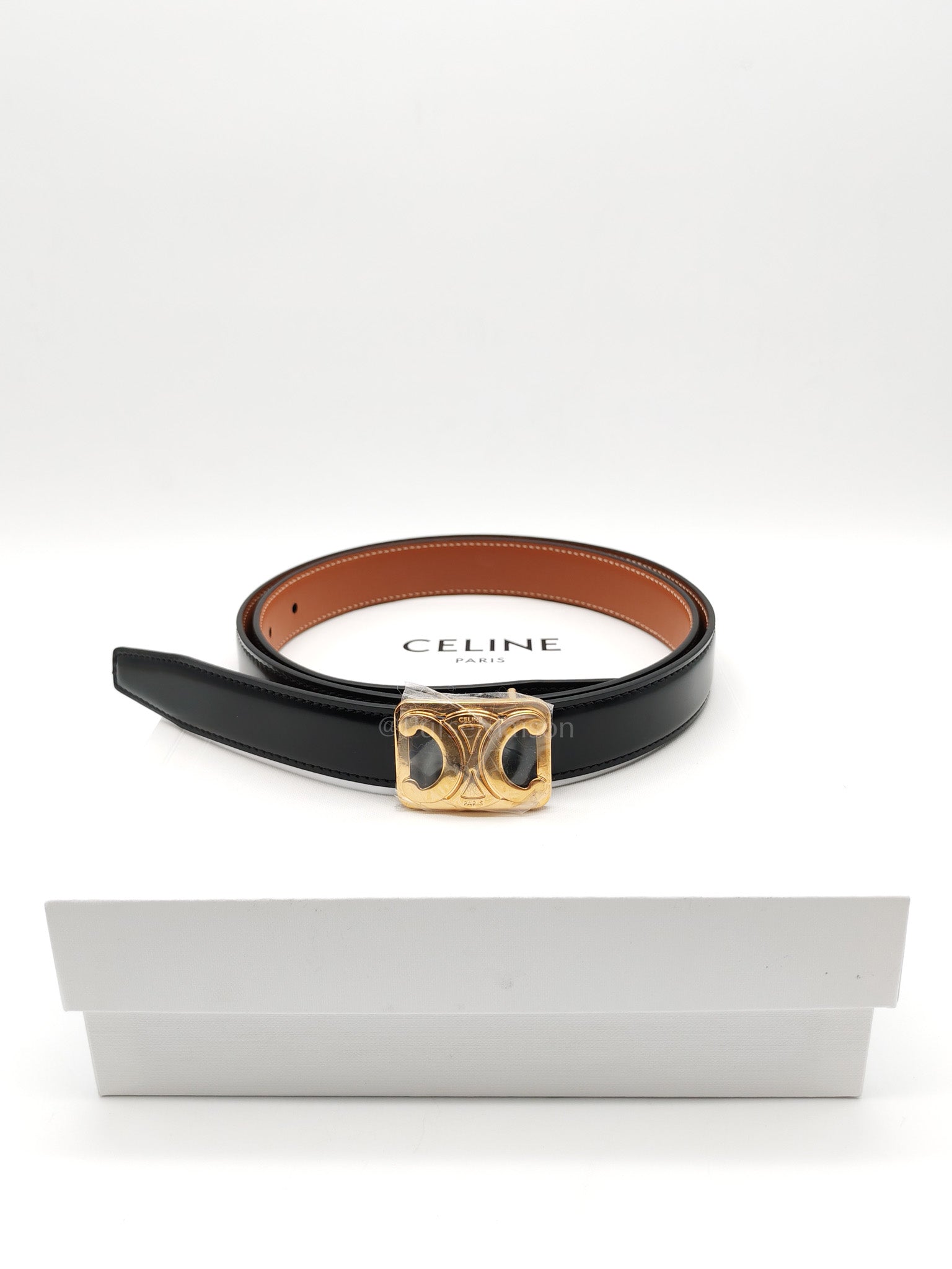 Celine Reversible Triomphe Belt in Black/Tan Calfskin Leather & Gold Hardware