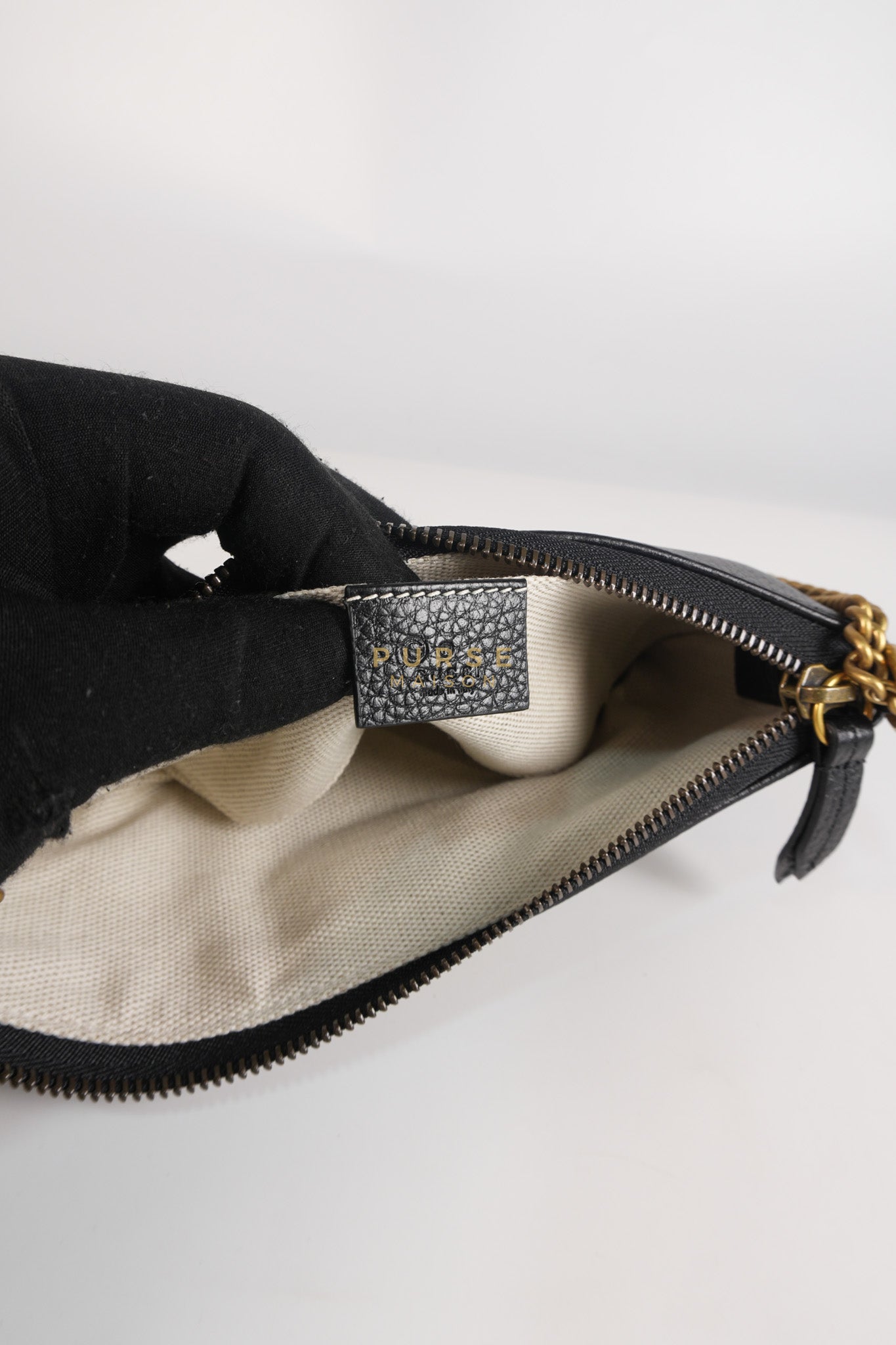 Cellarius in Black Grained Calfskin Leather Chain Pouch | Purse Maison Luxury Bags Shop