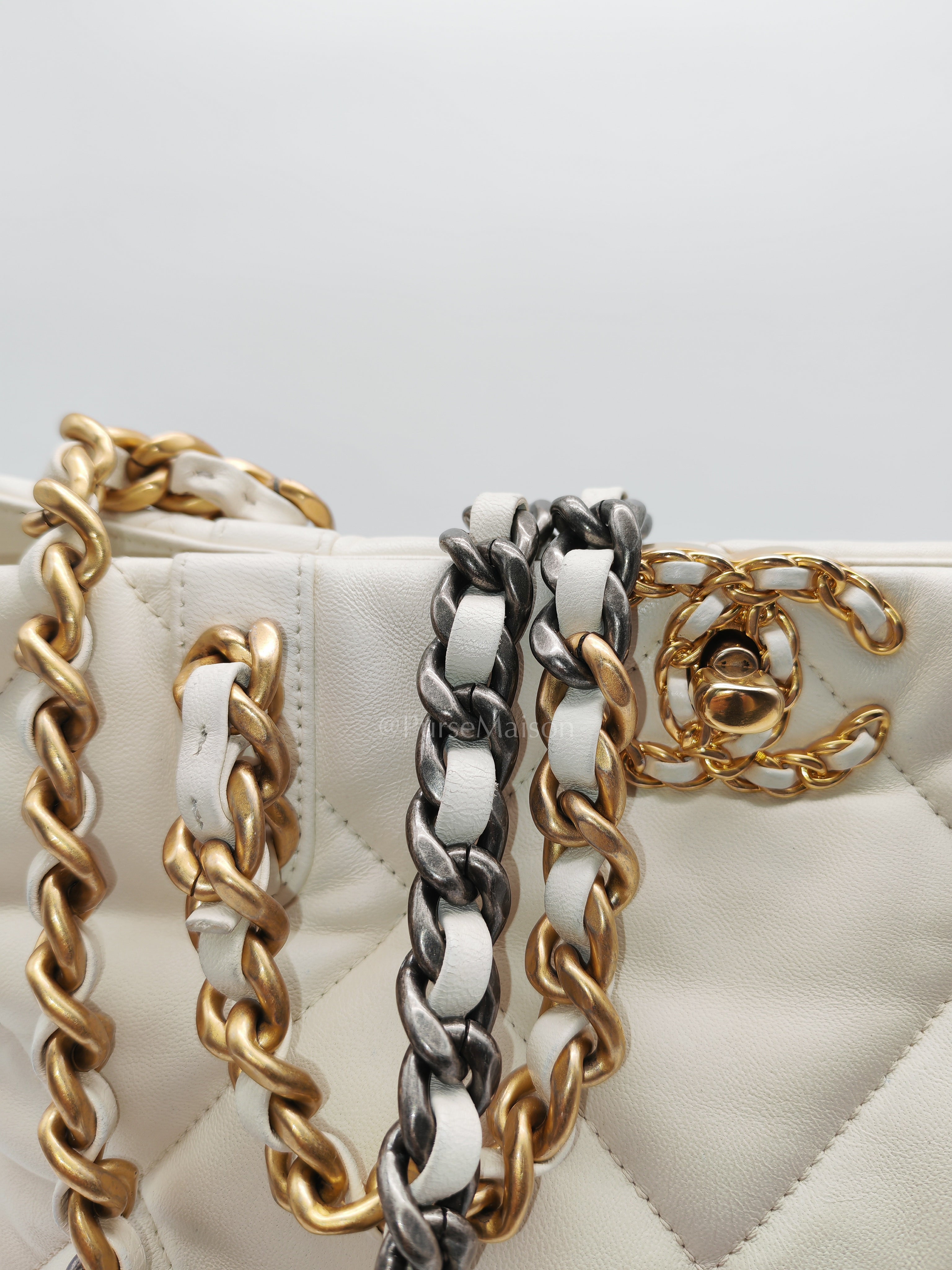 Chanel 19 Shopping Tote Bag in White Calfskin Leather & Mix Hardware (Microchip) | Purse Maison Luxury Bags Shop