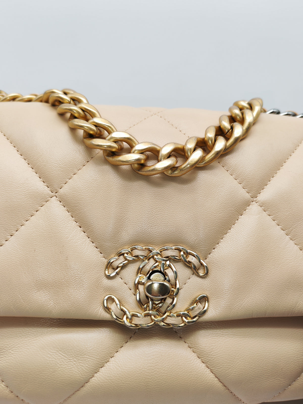 Chanel 19 Small in Beige Quilted Lambskin Leather and Mix Hardware Series 30 | Purse Maison Luxury Bags Shop