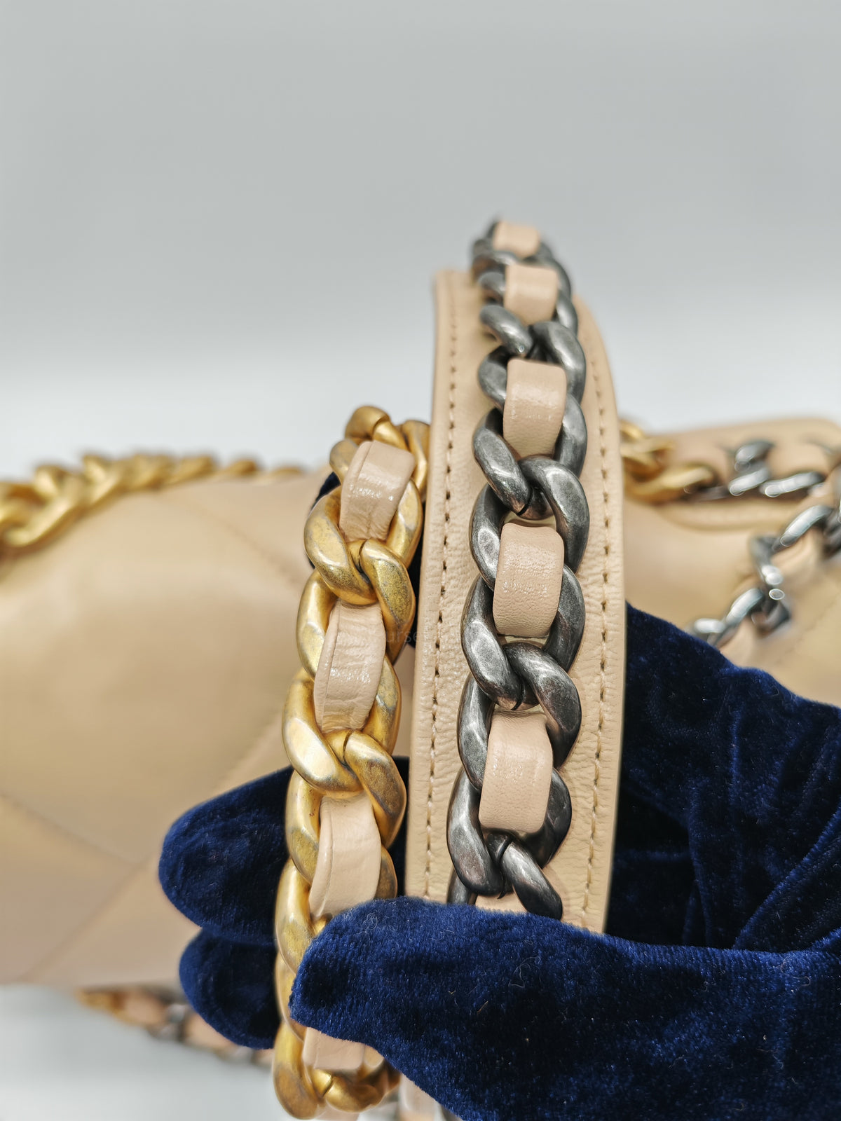 Chanel 19 Small in Beige Quilted Lambskin Leather and Mix Hardware Series 30 | Purse Maison Luxury Bags Shop