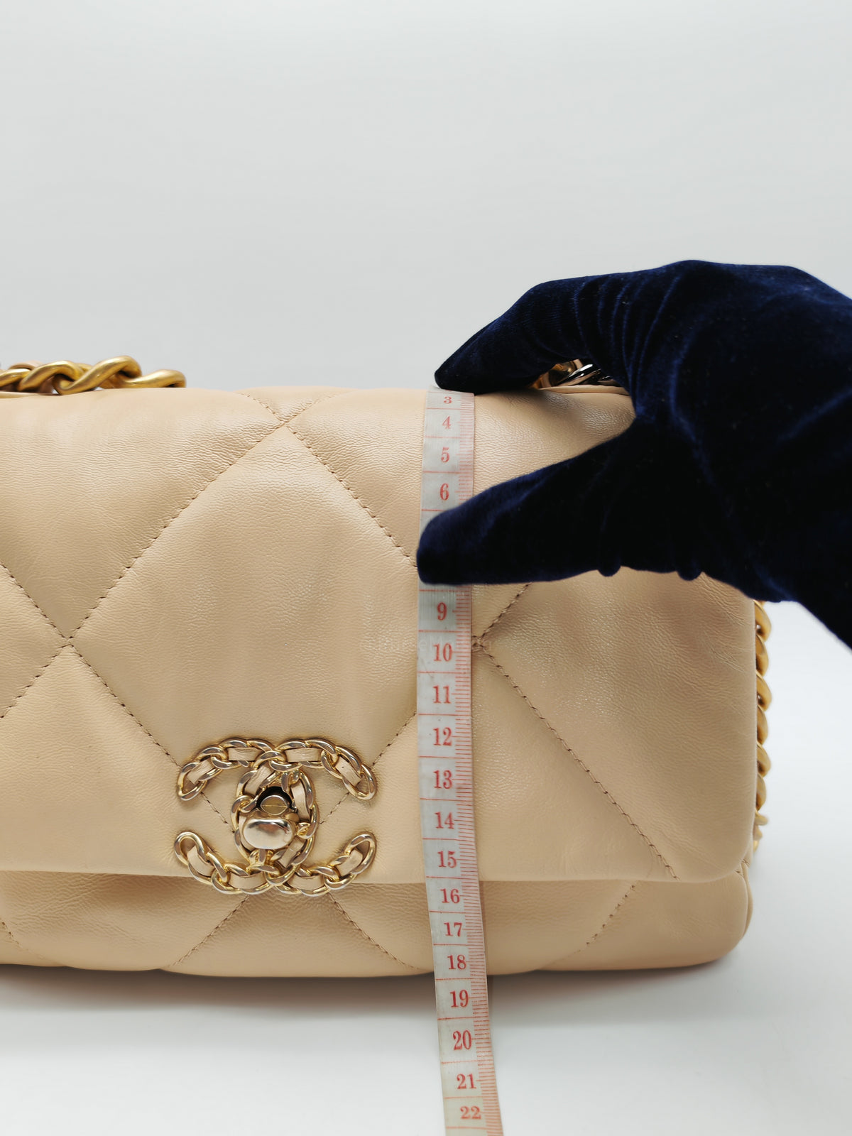 Chanel 19 Small in Beige Quilted Lambskin Leather and Mix Hardware Series 30 | Purse Maison Luxury Bags Shop