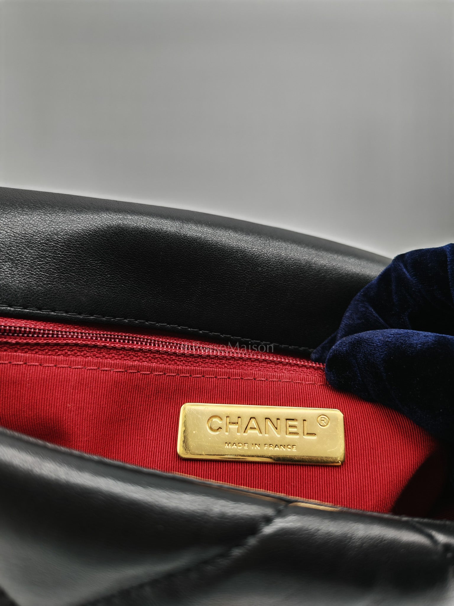 Chanel 19 Small in Black Quilted Lambskin Leather and Mixed hardware Series 30 | Purse Maison Luxury Bags Shop