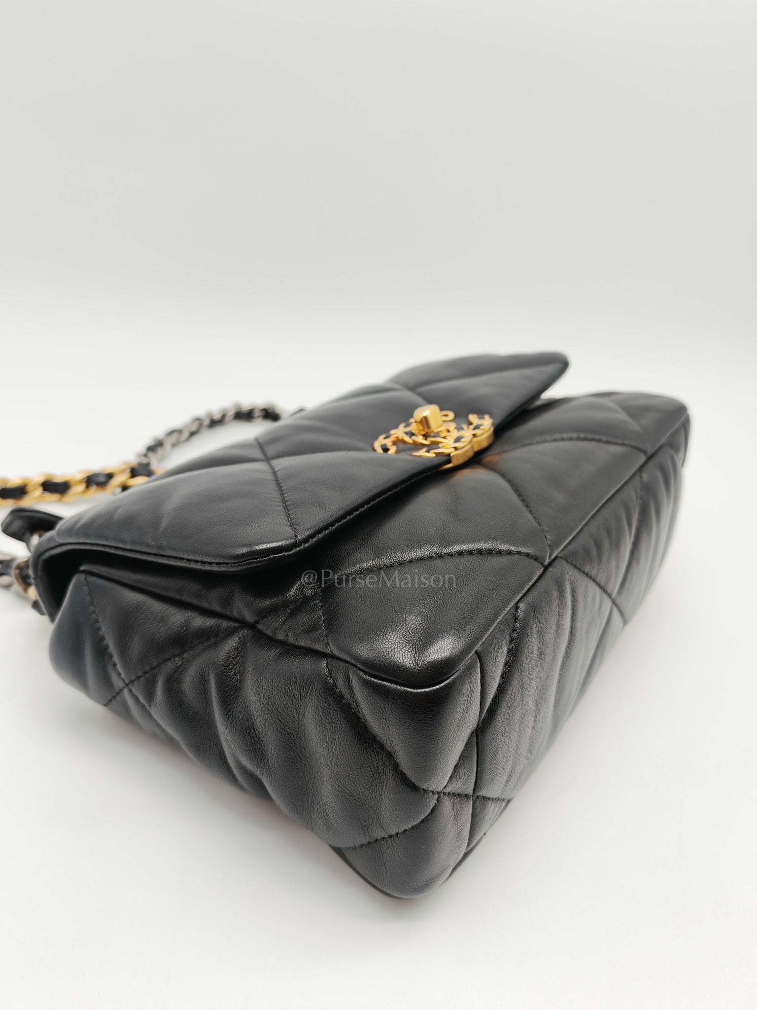 Chanel 19 Small in Black Quilted Lambskin Leather and Mixed hardware Series 30 | Purse Maison Luxury Bags Shop