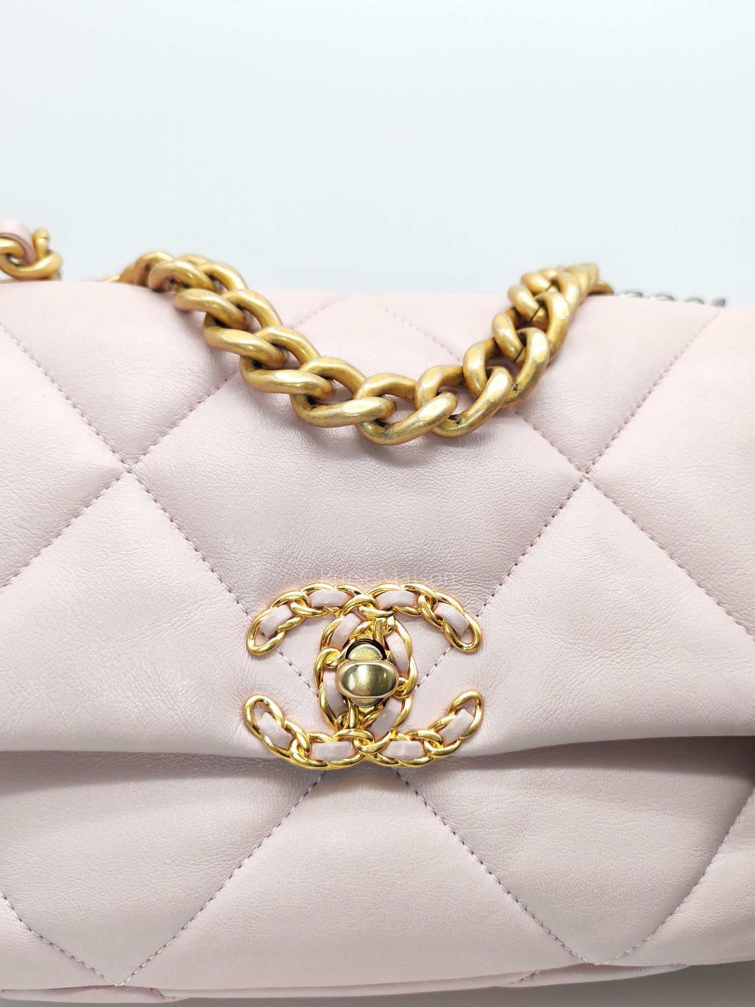 Chanel 19 Small in Light Pink Quilted Lambskin Leather and Mixed Hardware Series 31 | Purse Maison Luxury Bags Shop