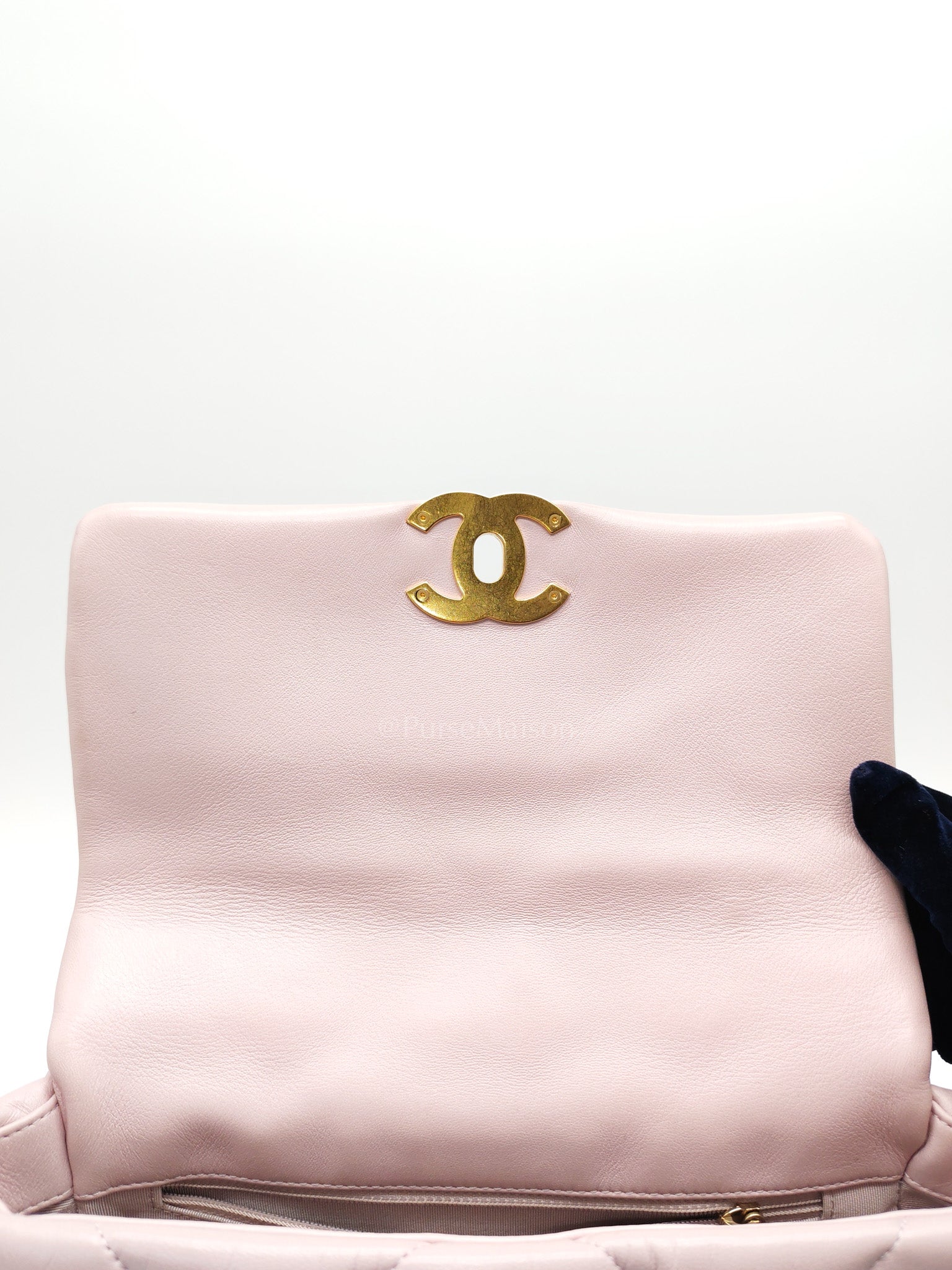 Chanel 19 Small in Light Pink Quilted Lambskin Leather and Mixed Hardware Series 31 | Purse Maison Luxury Bags Shop
