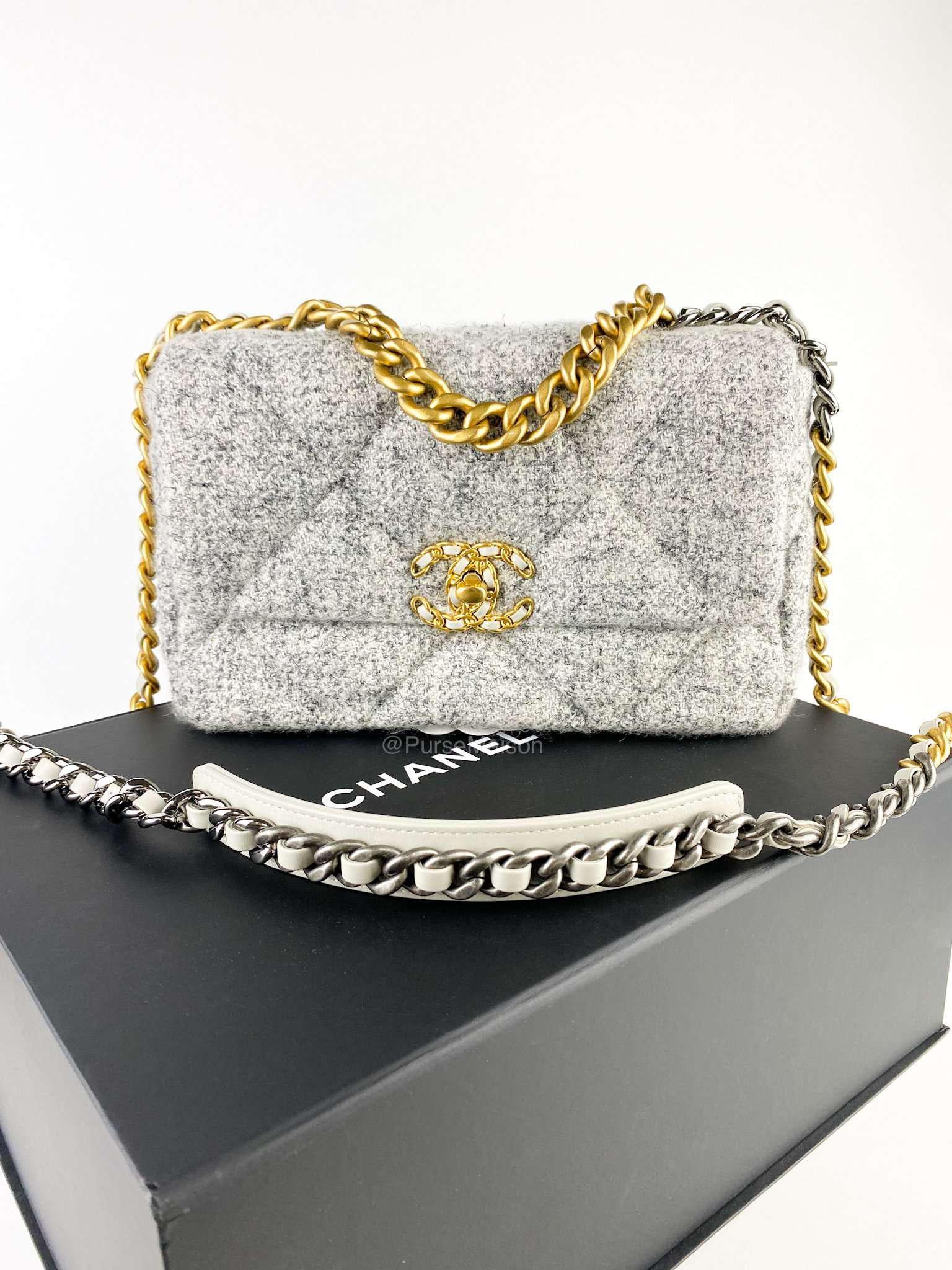 Chanel 19 Small, Oreo Beige Tweed, Like New in Box