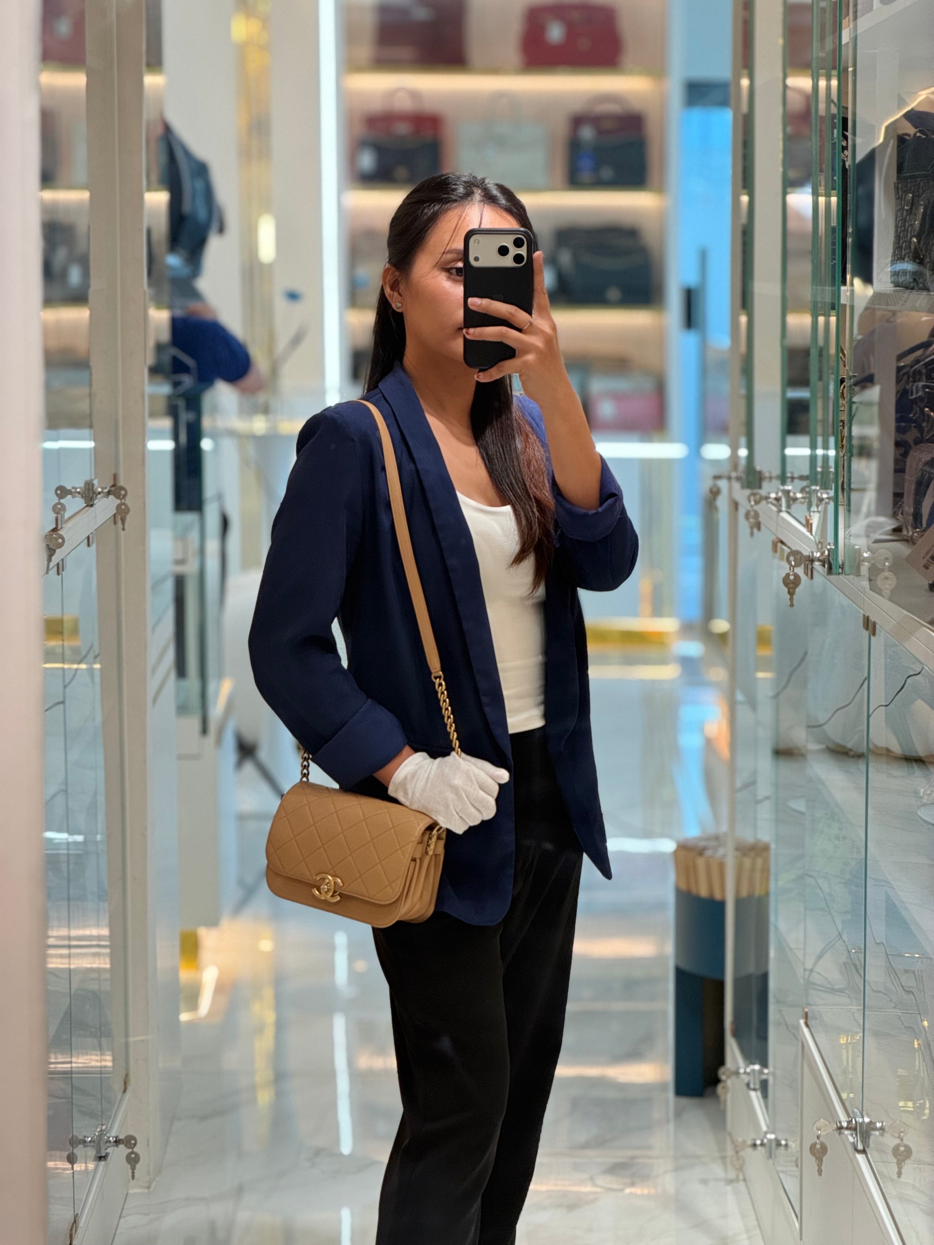 21k Messenger Bag Small in Dark Biege Caviar Leather Aged Gold Hardware (Microchip) | Purse Maison Luxury Bags Shop