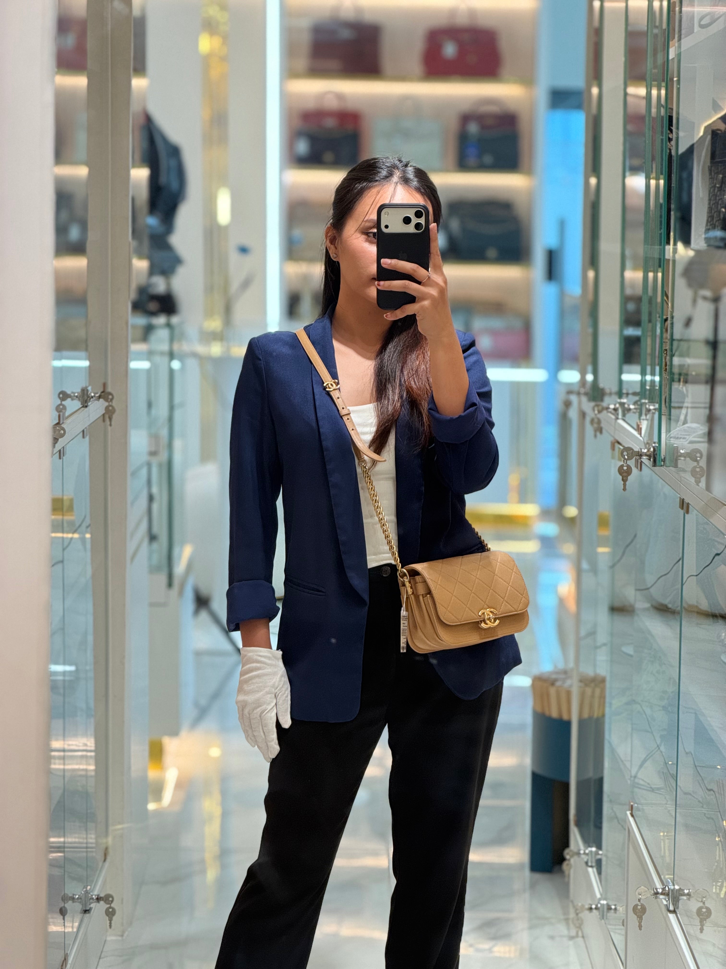 21k Messenger Bag Small in Dark Biege Caviar Leather Aged Gold Hardware (Microchip) | Purse Maison Luxury Bags Shop