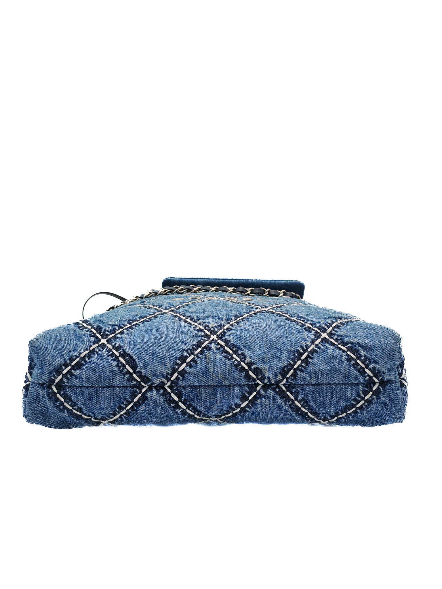 Chanel 22 Medium in Blue Stitched Denim and Silver Hardware Microchip | Purse Maison Luxury Bags Shop